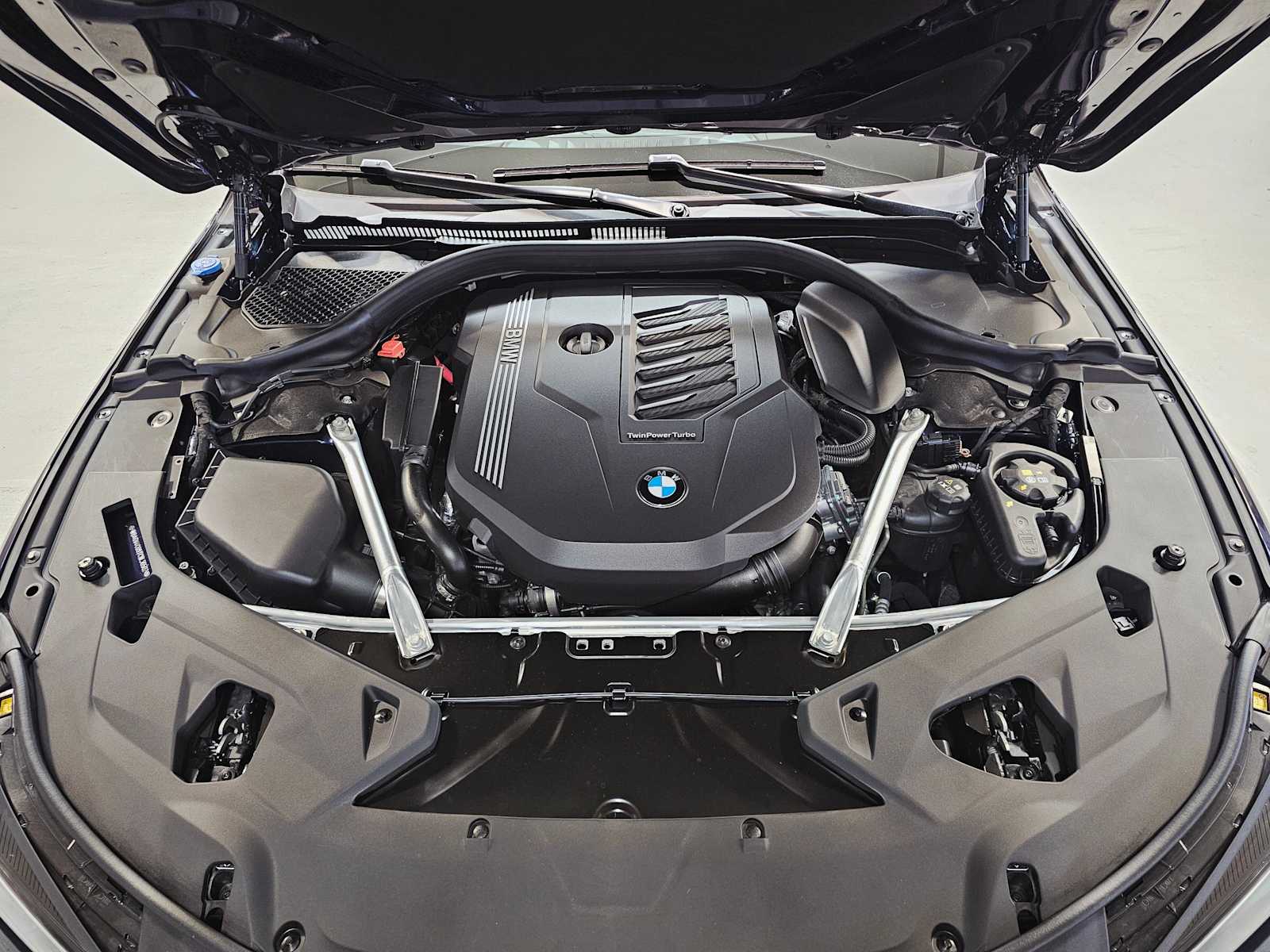 Thumbnail: 2026 BMW 8 Series - 9