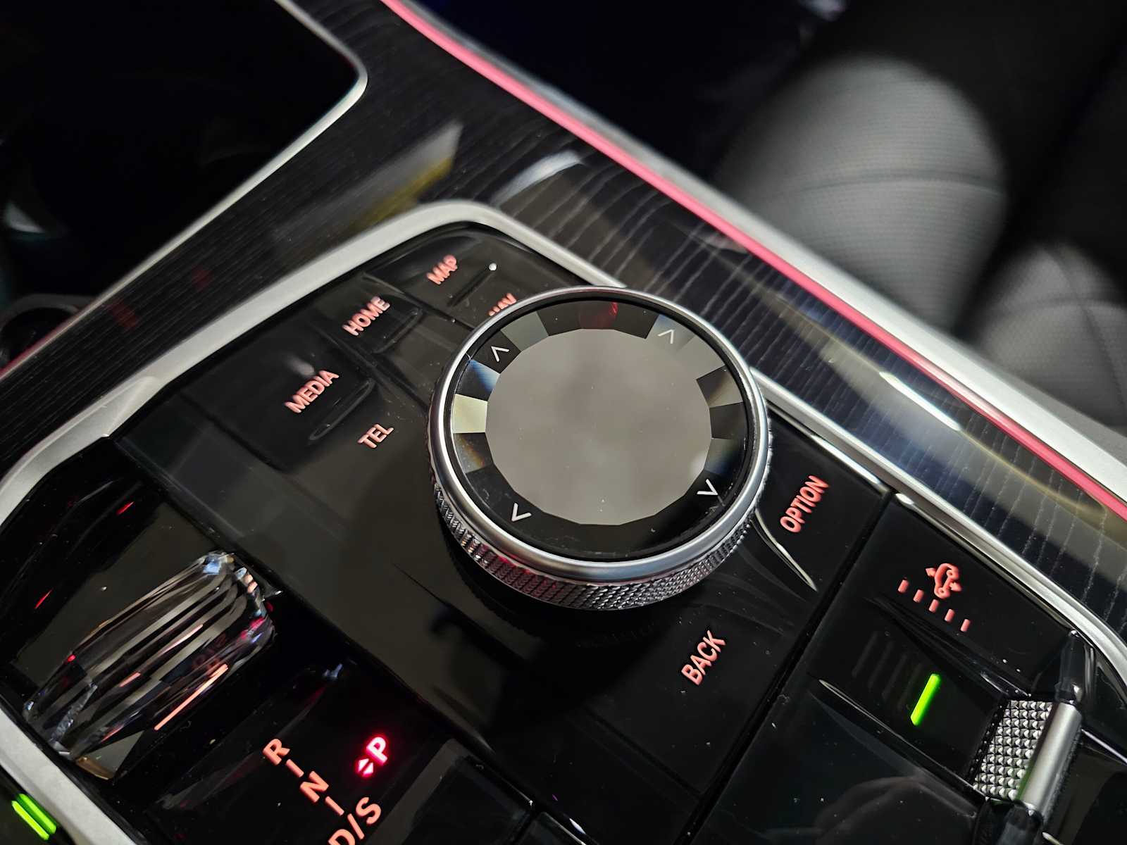 Thumbnail: 2026 BMW X5 - 25