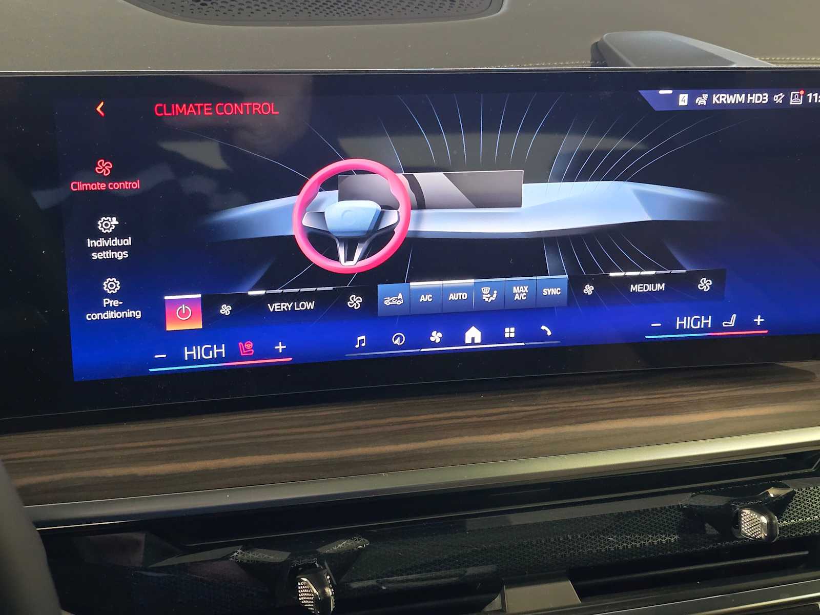 Thumbnail: 2026 BMW X5 - 14