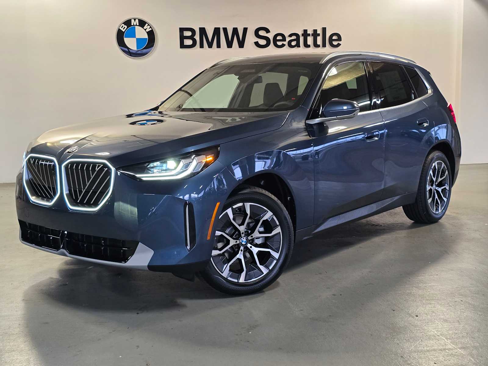 Thumbnail: 2026 BMW X3 - 1