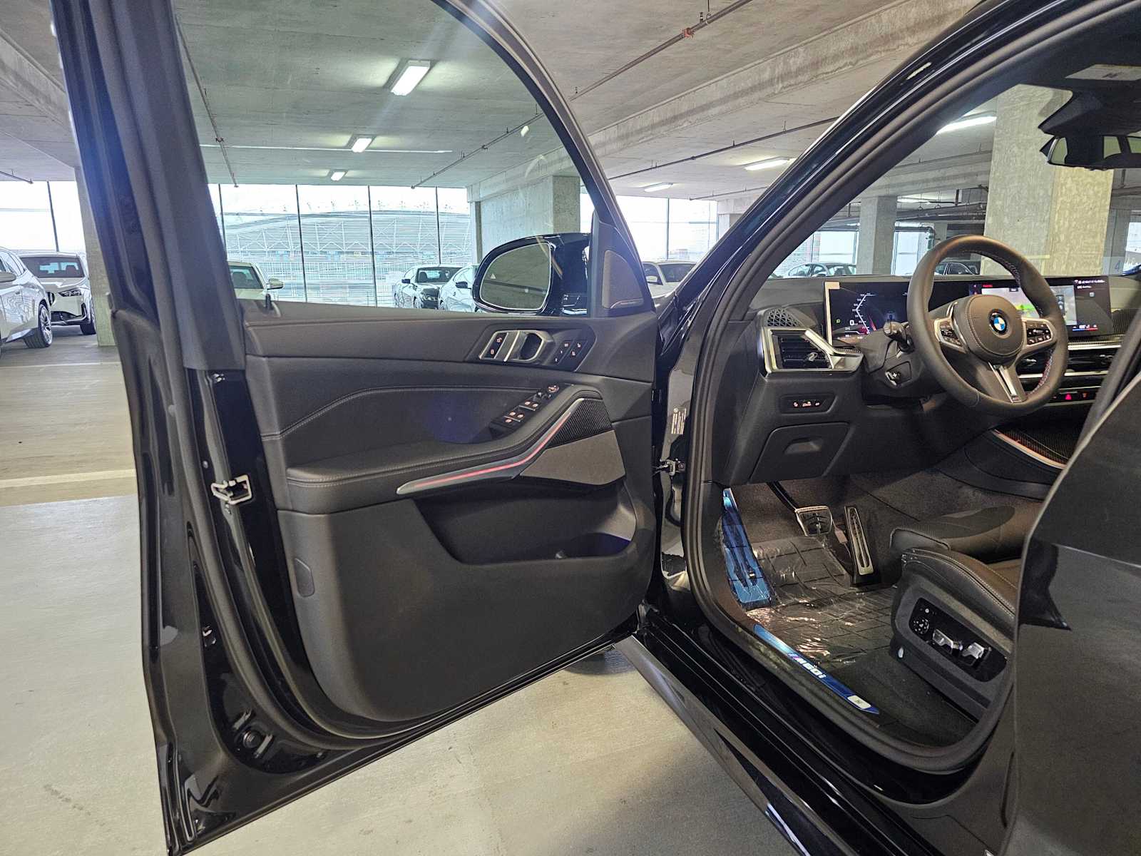 Thumbnail: 2026 BMW X5 - 31