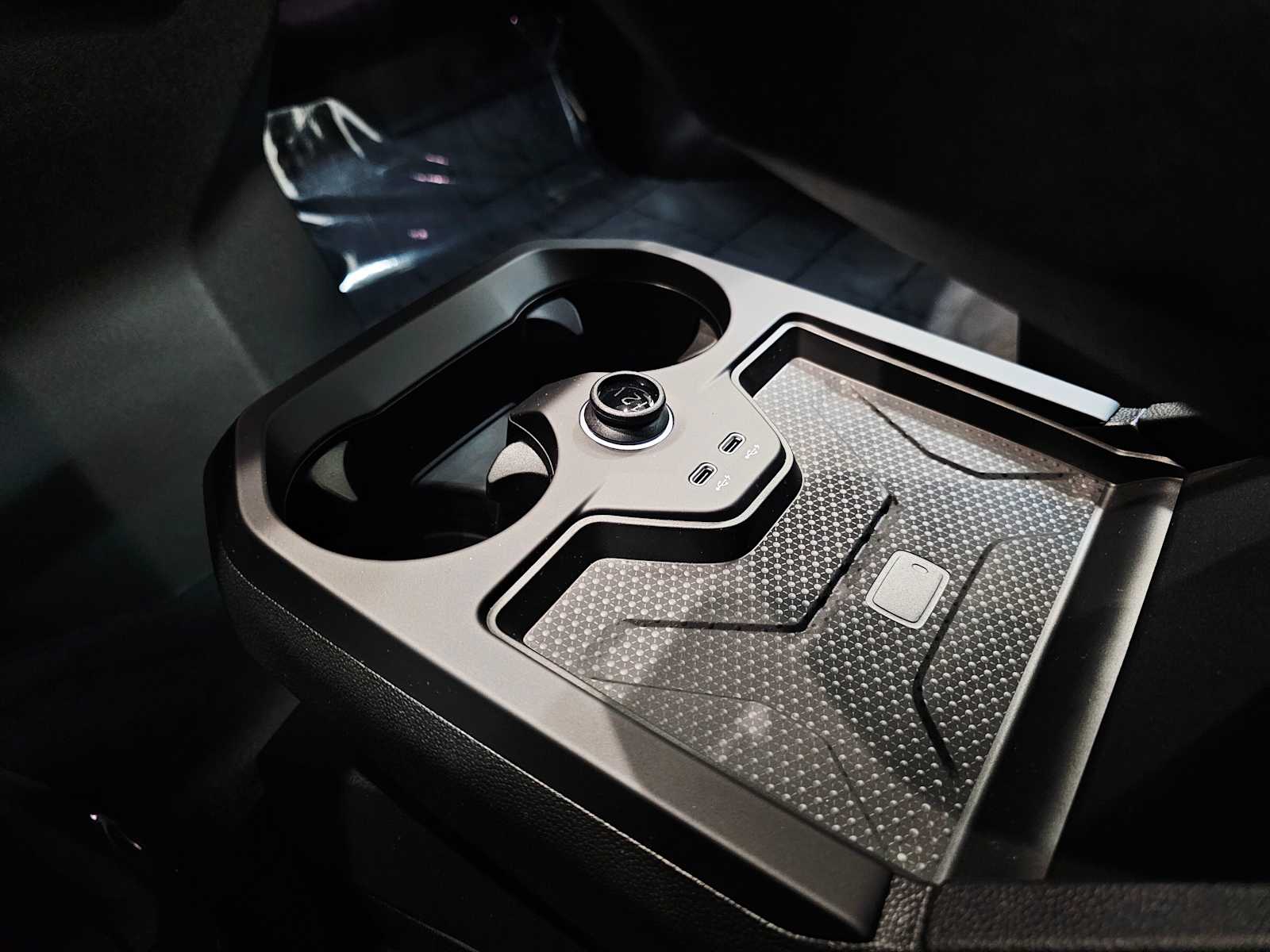 Thumbnail: 2026 BMW iX - 18