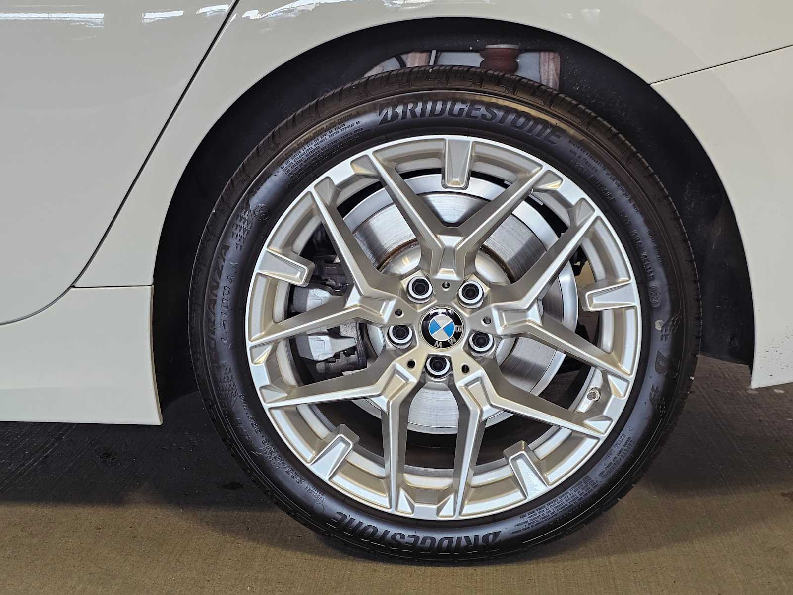 Thumbnail: 2025 BMW 3 Series - 8