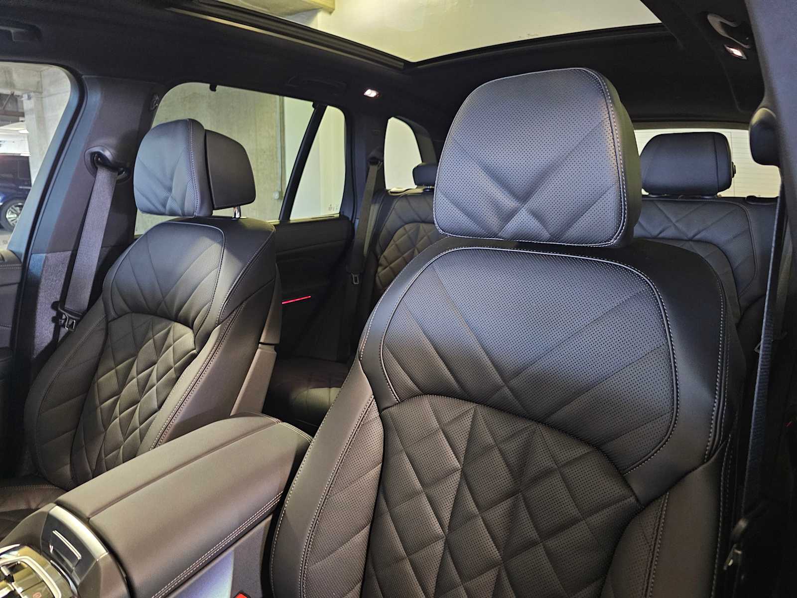 Thumbnail: 2026 BMW X5 - 33