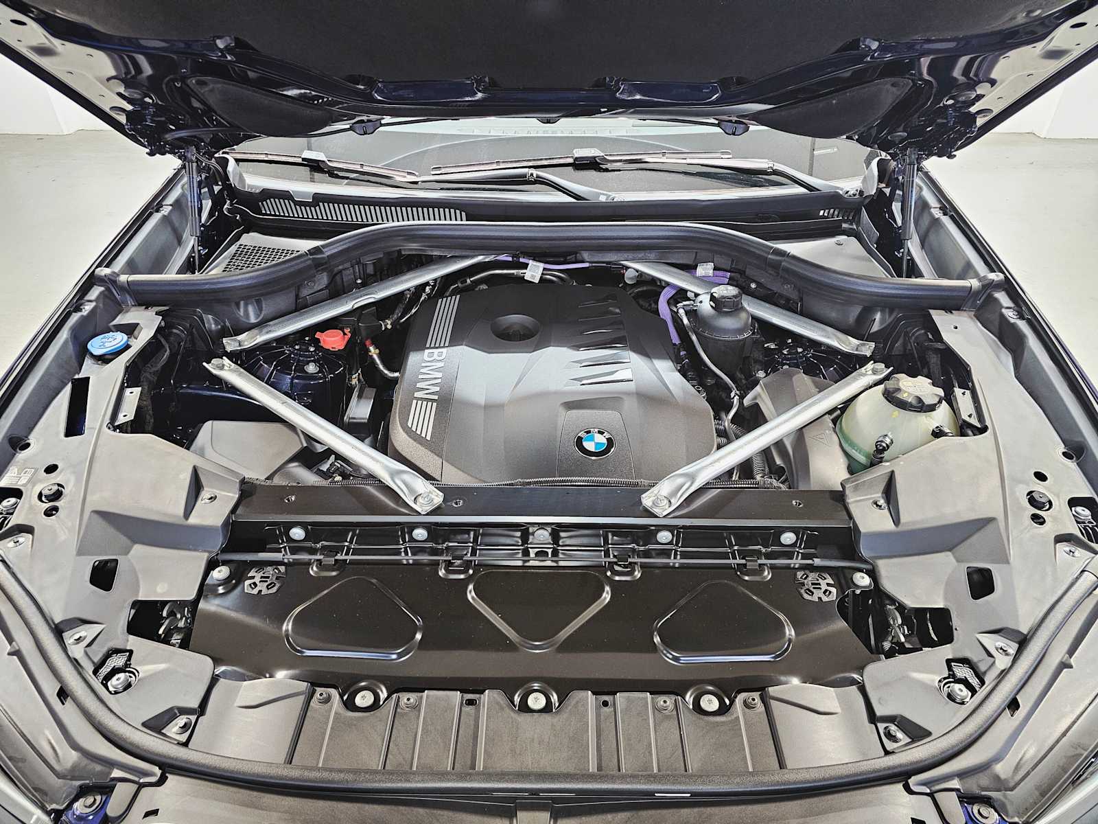 Thumbnail: 2026 BMW X5 - 9