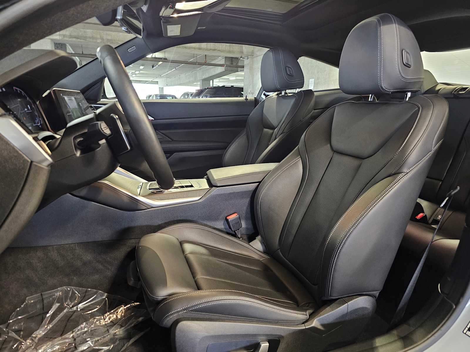 Thumbnail: 2023 BMW 4 Series - 31