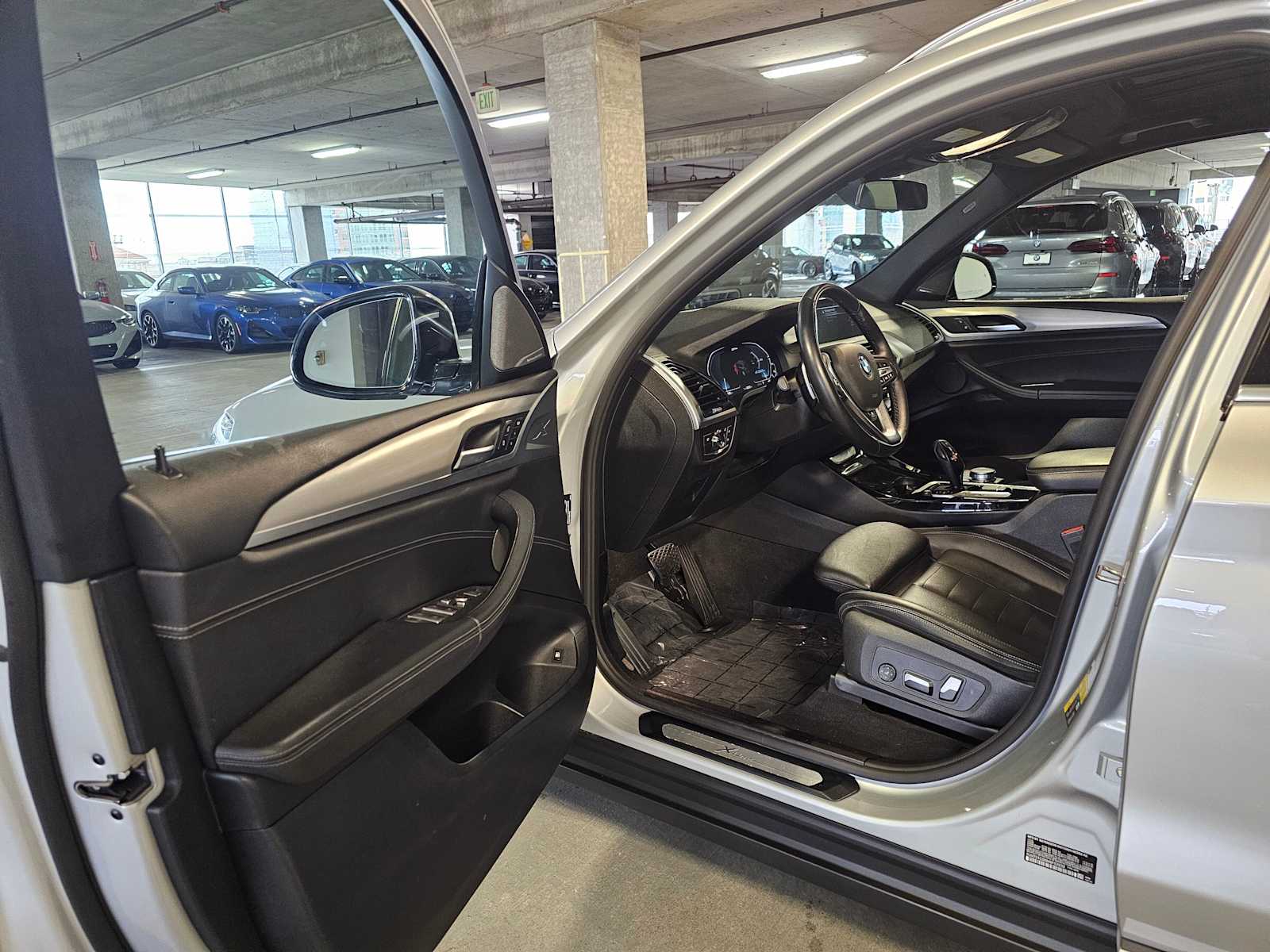 Thumbnail: 2021 BMW X3 - 31