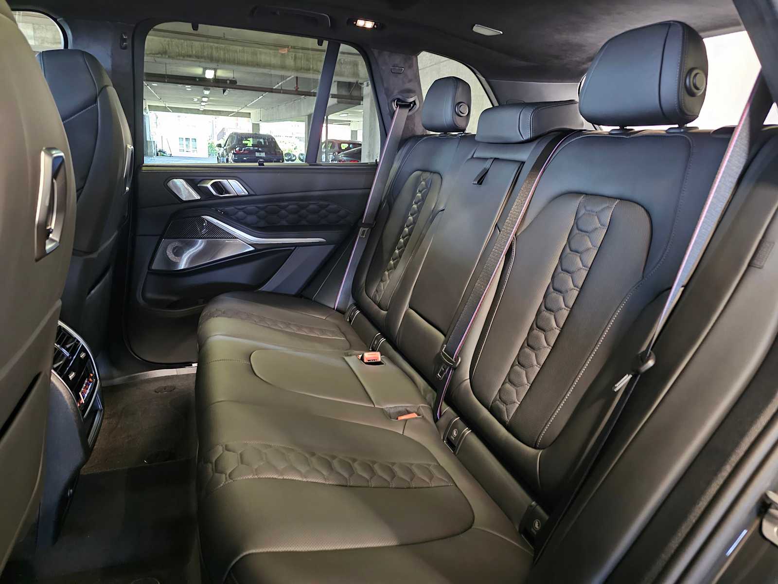 Thumbnail: 2026 BMW X5 - 25