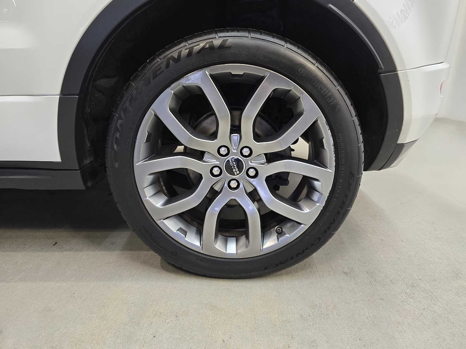 Thumbnail: 2012 Land Rover Range Rover Evoque - 8