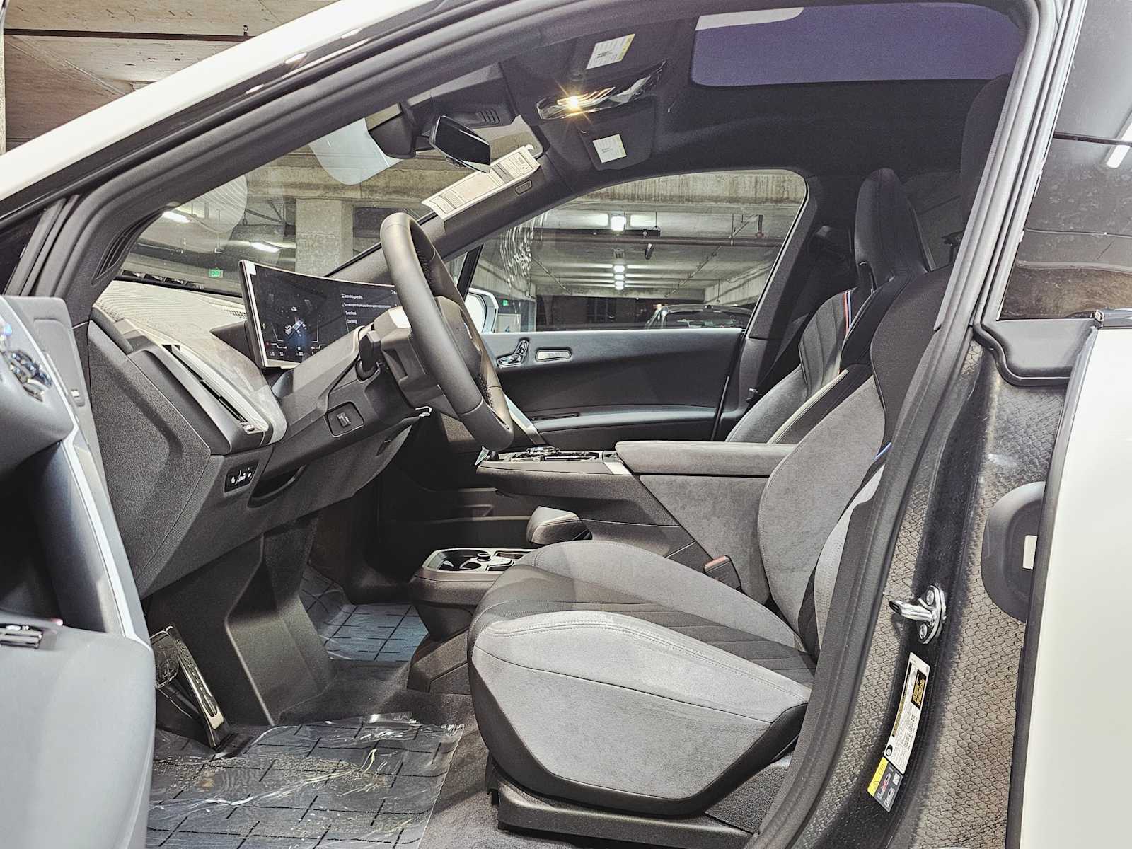 Thumbnail: 2026 BMW iX - 23