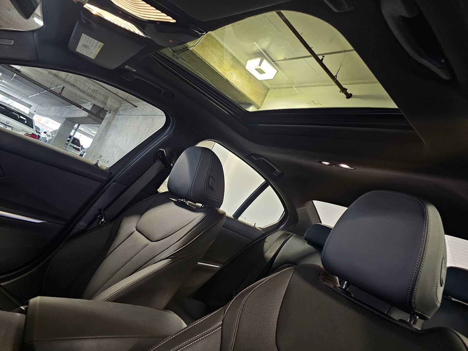 Thumbnail: 2025 BMW 3 Series - 36