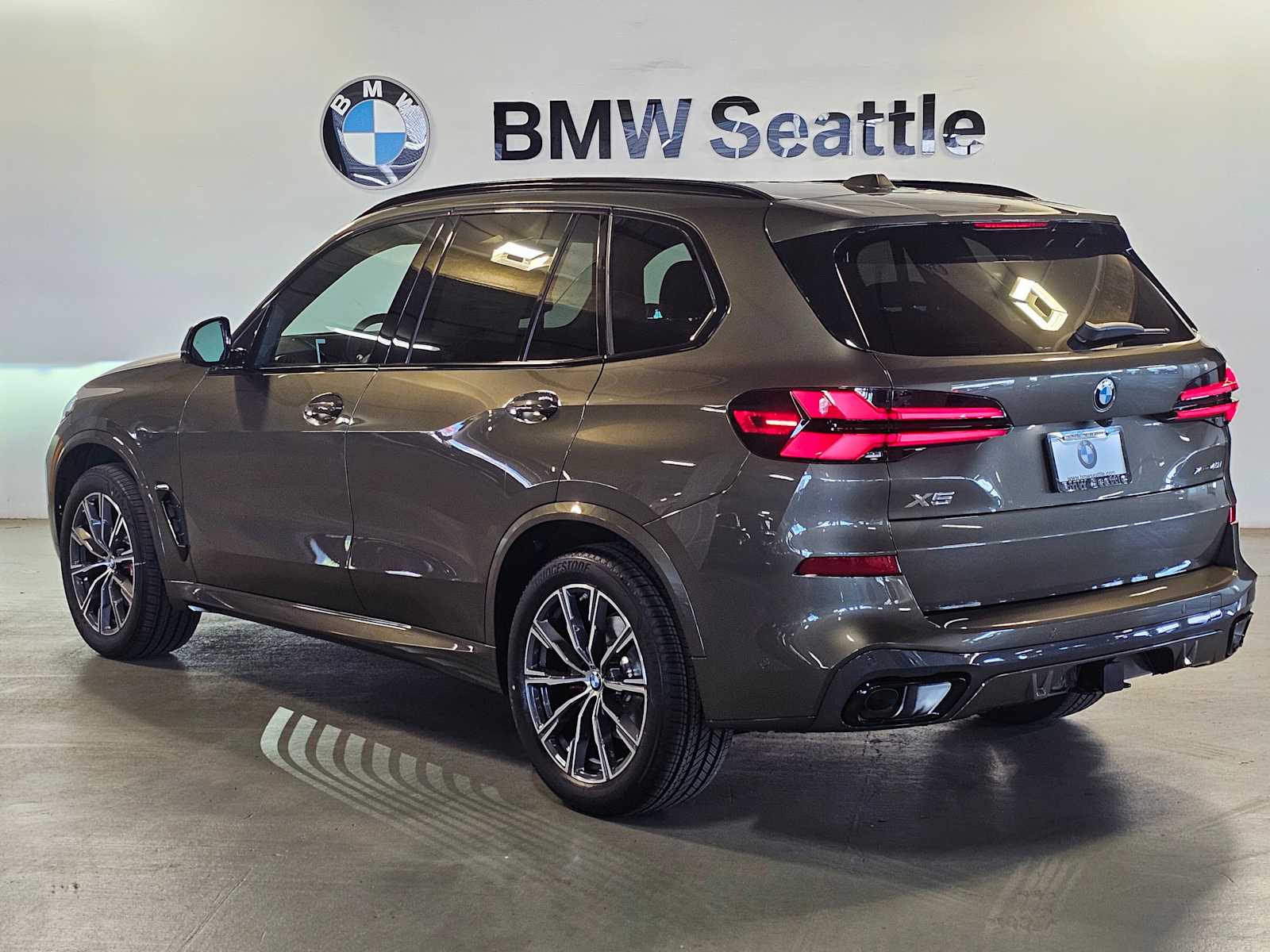 Thumbnail: 2026 BMW X5 - 4