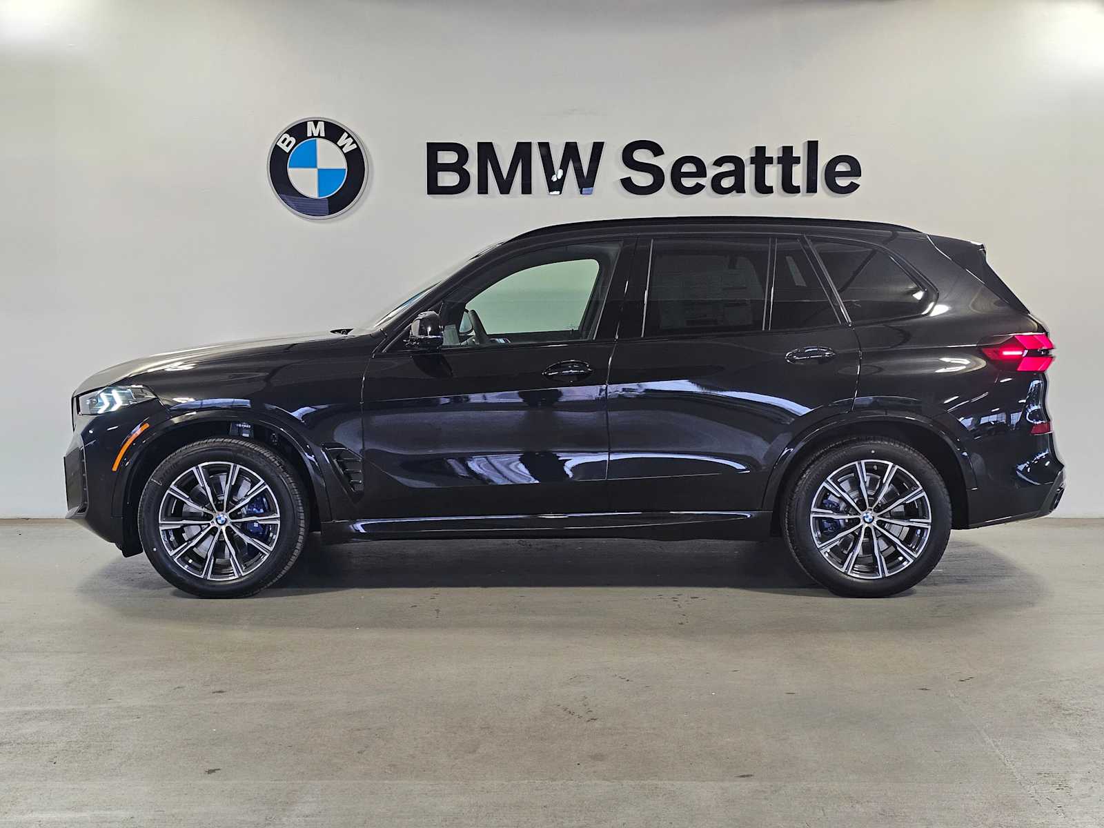 Thumbnail: 2026 BMW X5 - 3