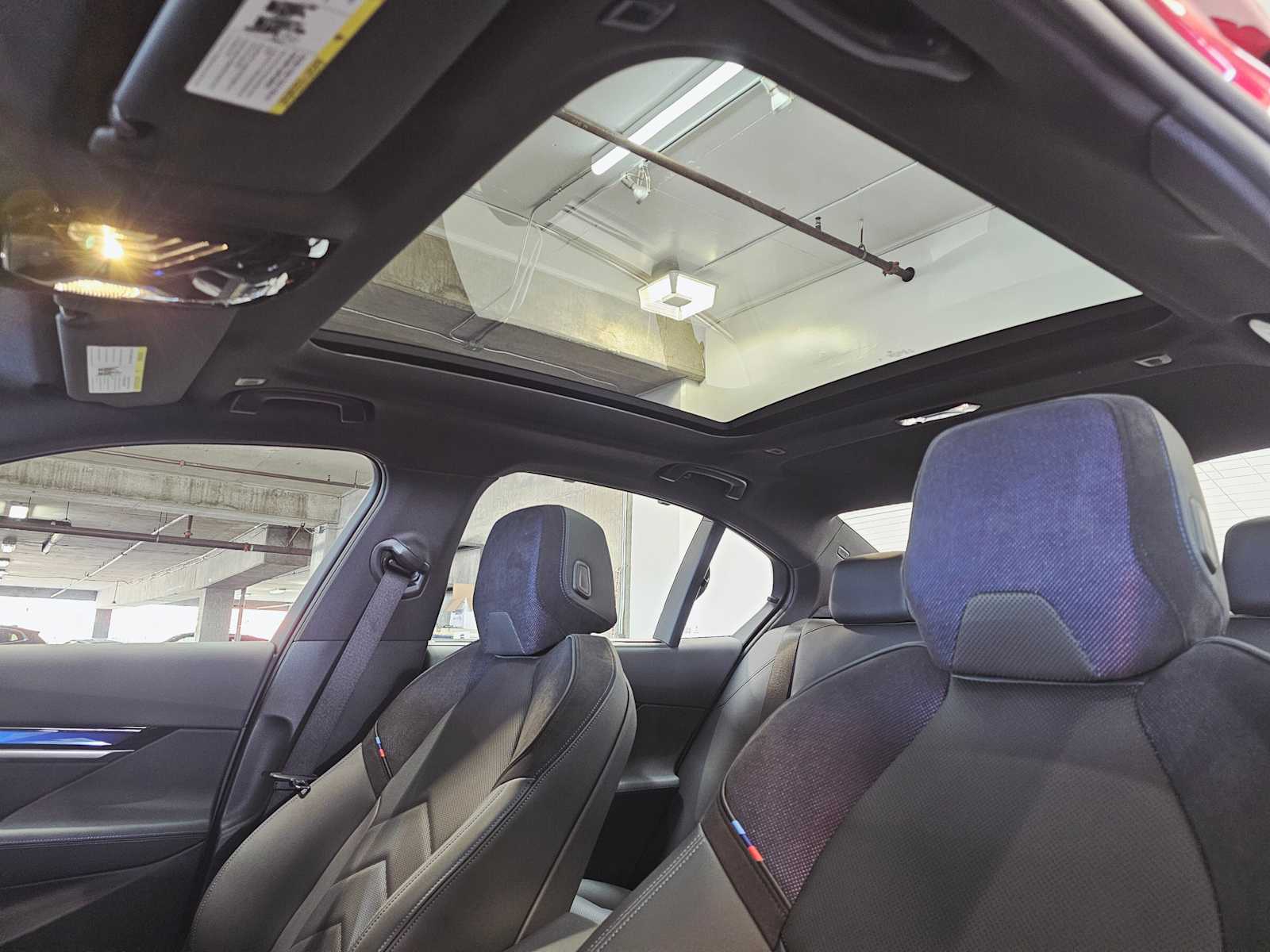 Thumbnail: 2025 BMW i5 - 24