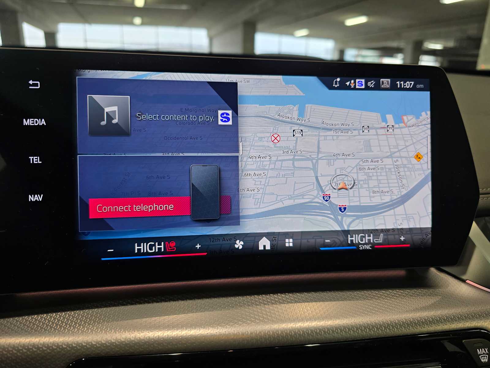 Thumbnail: 2026 BMW X1 - 13