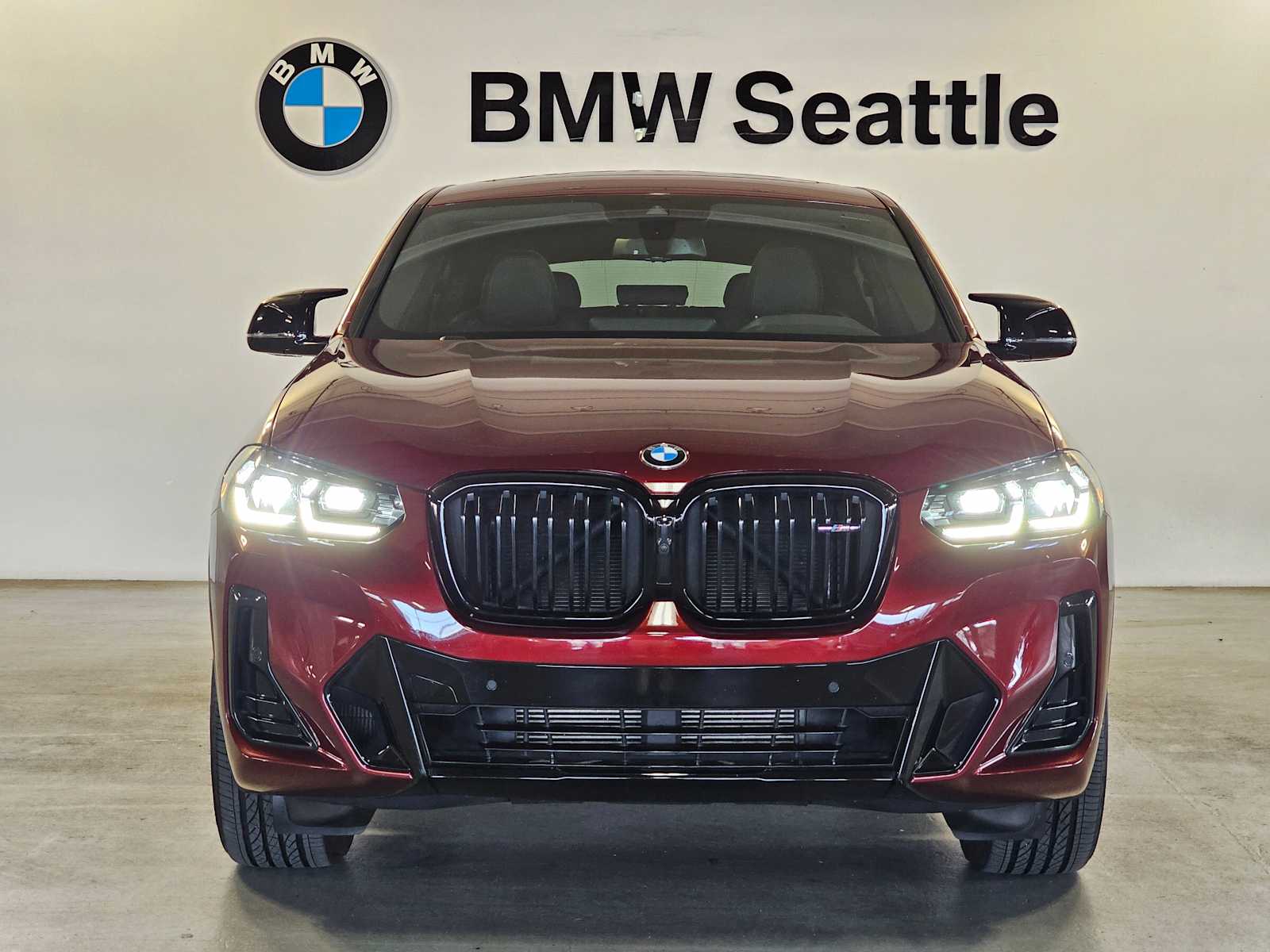 Thumbnail: 2023 BMW X4 - 6