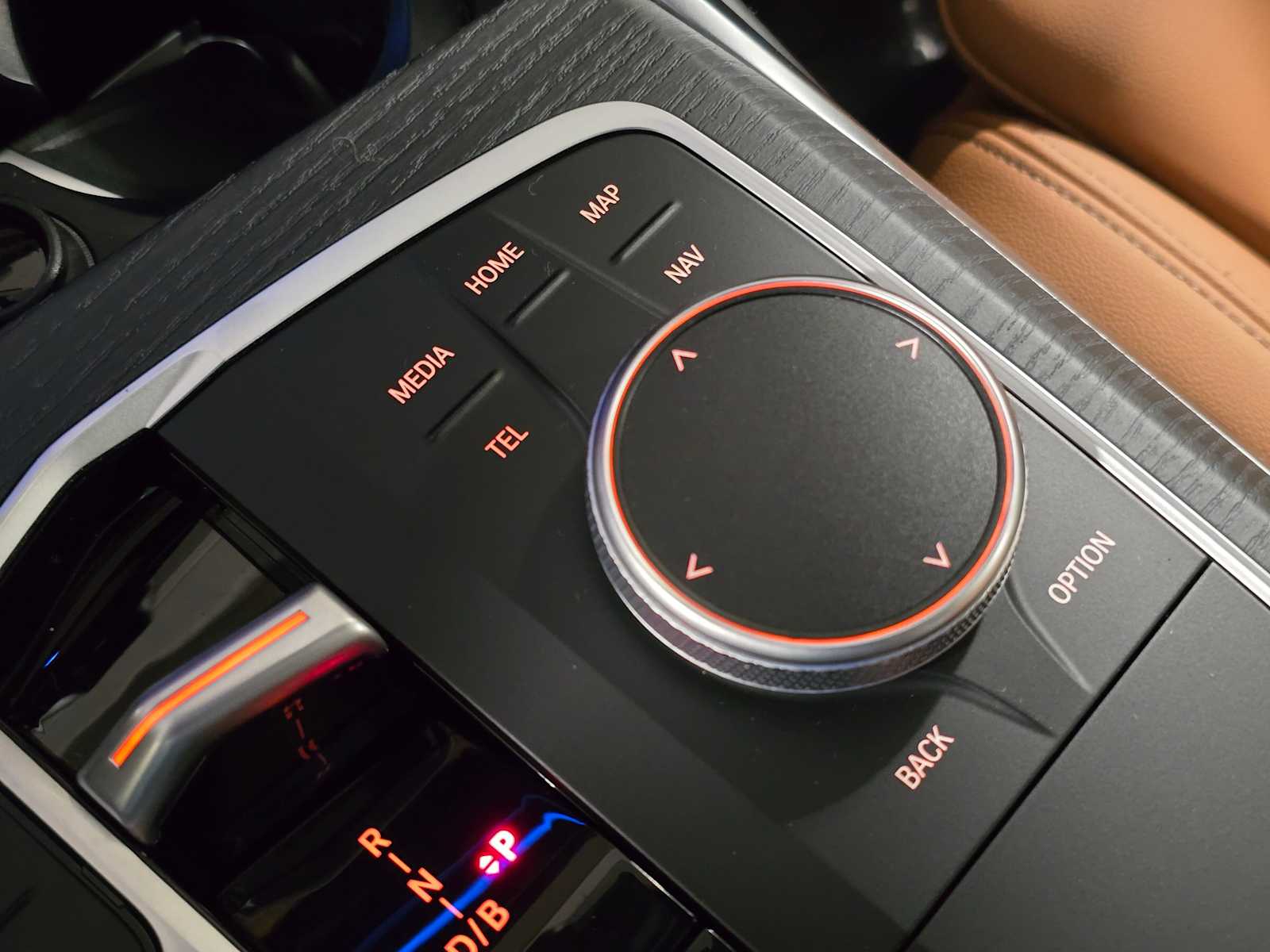 Thumbnail: 2025 BMW i4 - 16