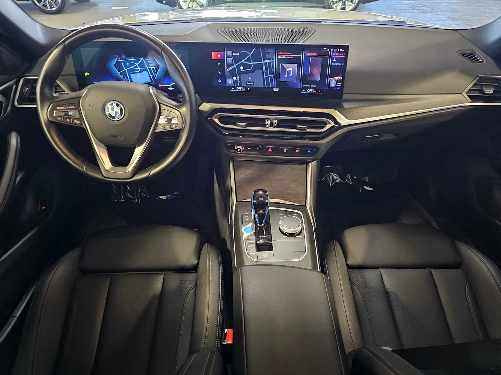 Thumbnail: 2023 BMW i4 - 10