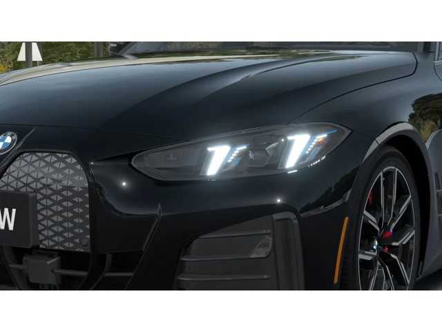 Thumbnail: 2026 BMW i4 - 6