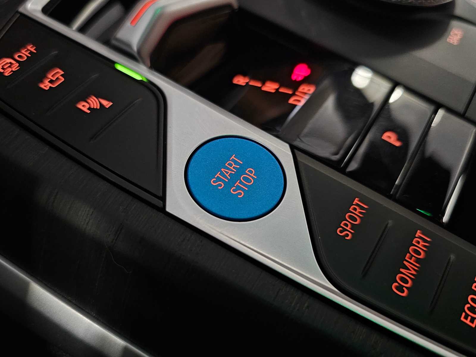 Thumbnail: 2023 BMW i4 - 26