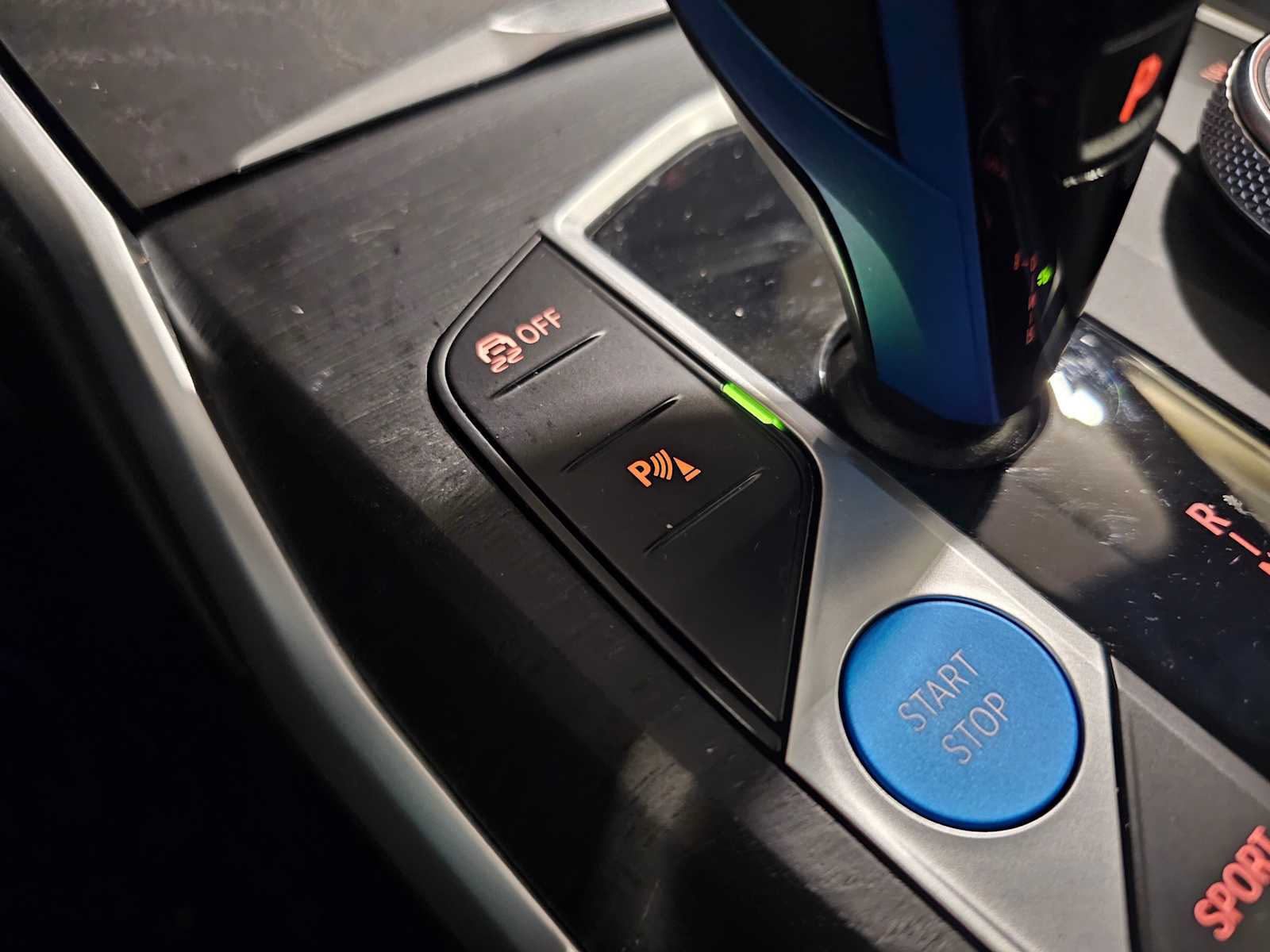 Thumbnail: 2023 BMW i4 - 26