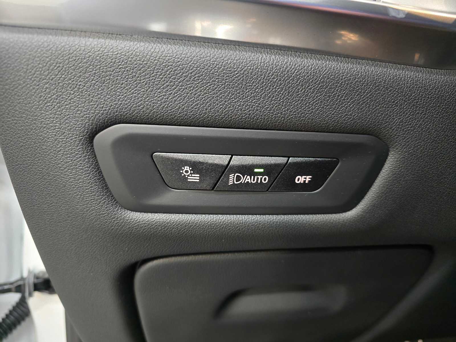 Thumbnail: 2026 BMW X5 - 19