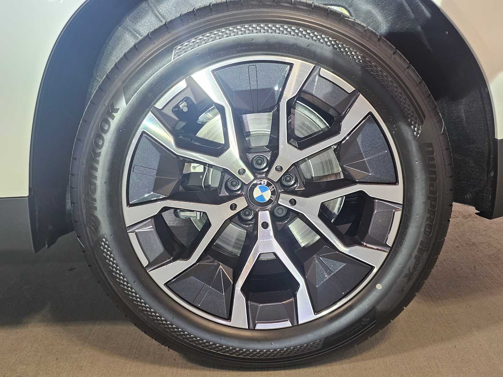 Thumbnail: 2026 BMW X3 - 8