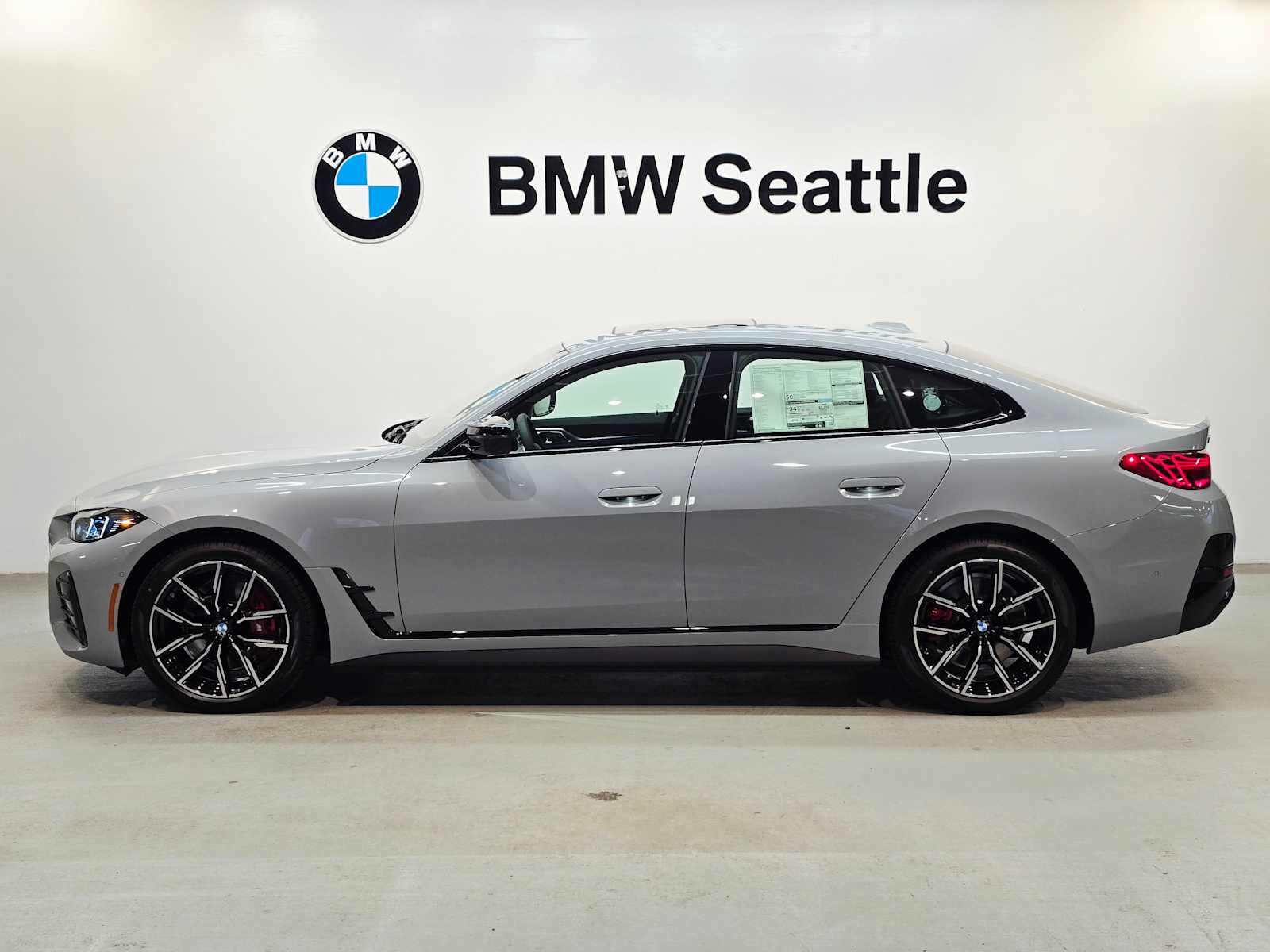 Thumbnail: 2025 BMW i4 - 3