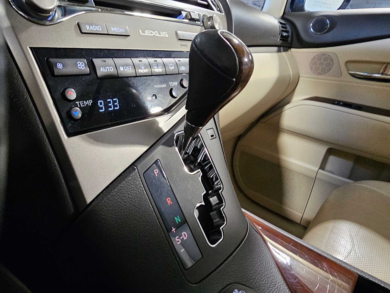 Thumbnail: 2015 Lexus RX - 21