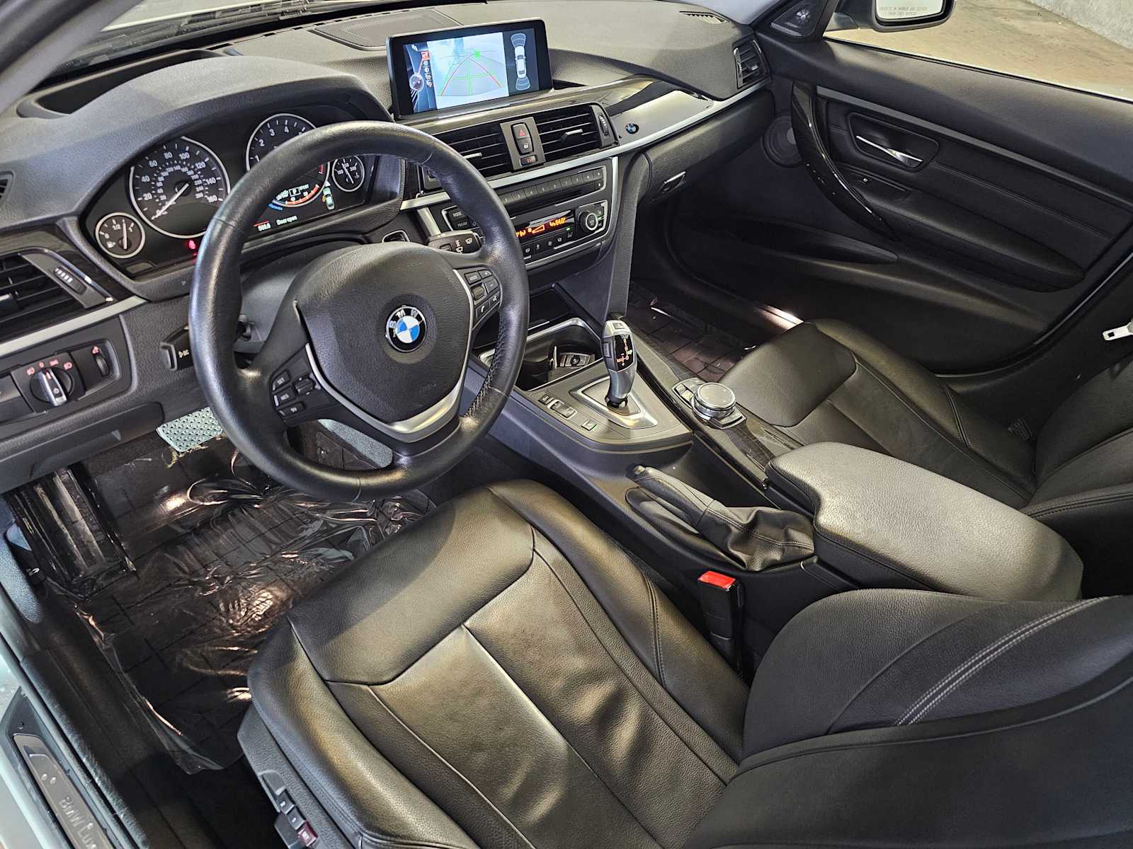 Thumbnail: 2015 BMW 3 Series - 2