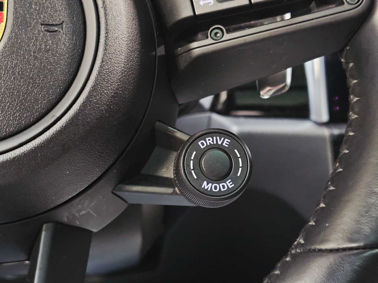 Thumbnail: 2024 Porsche Macan - 12