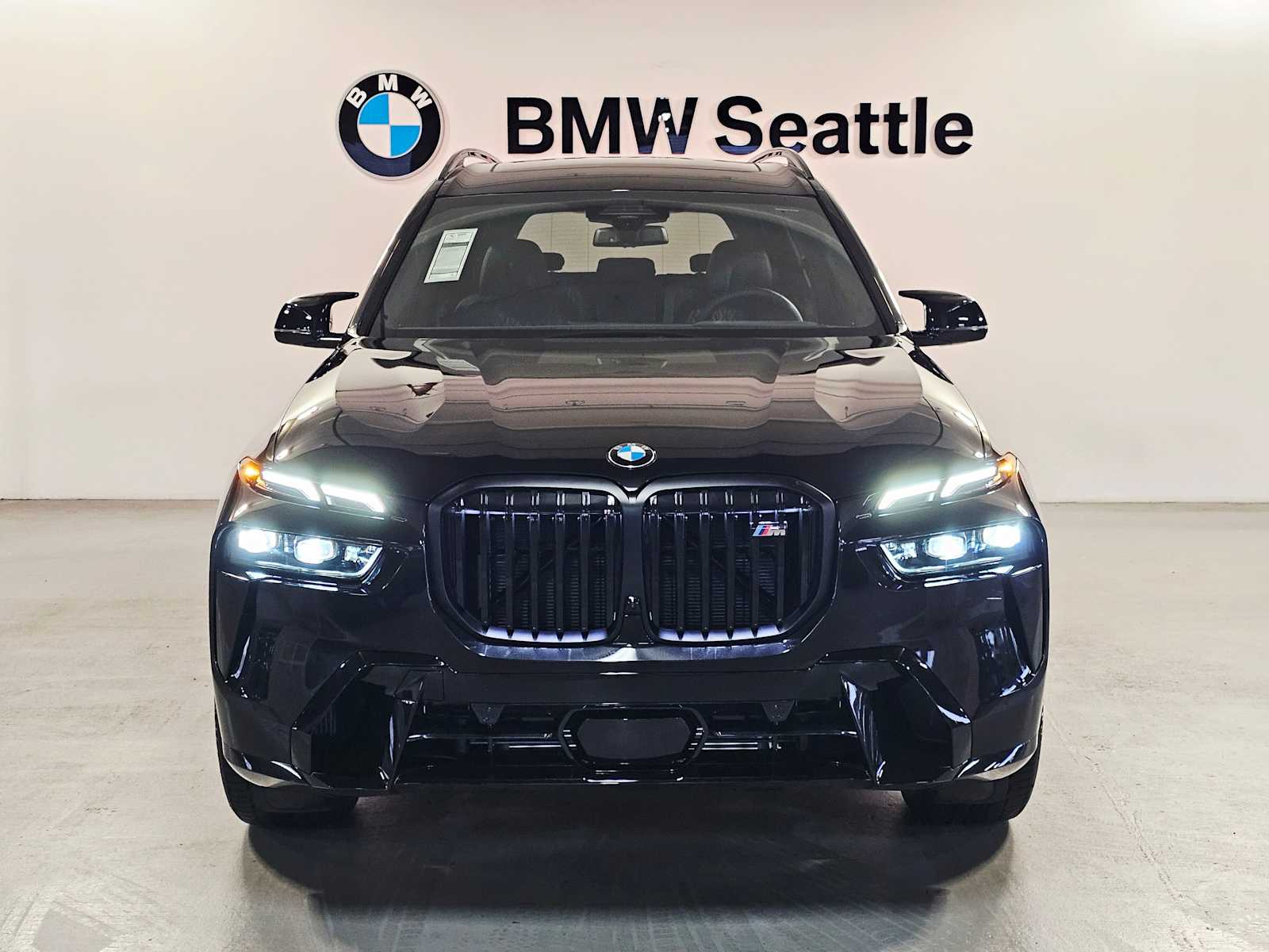 Thumbnail: 2026 BMW X7 - 6