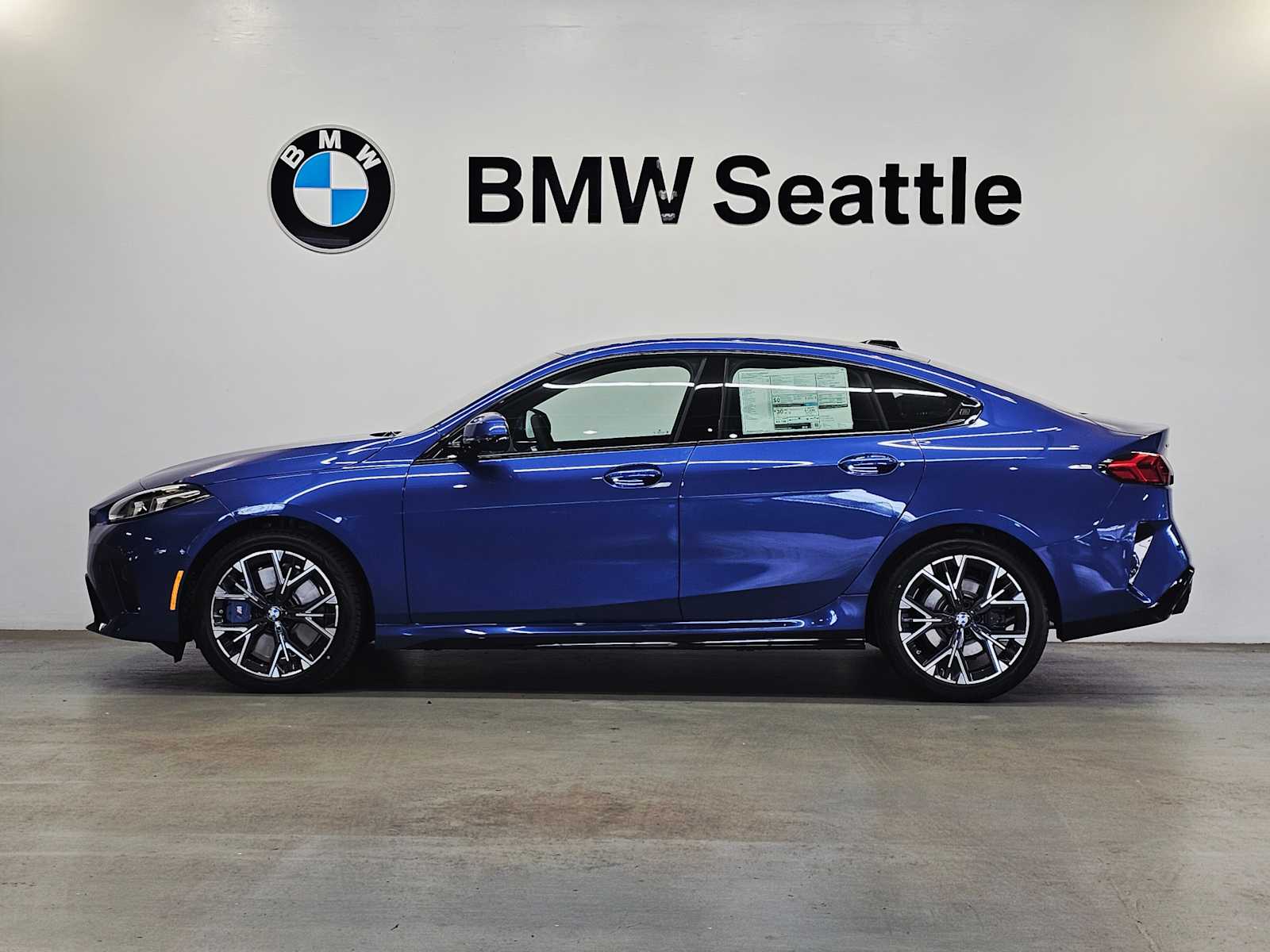 Thumbnail: 2025 BMW 2 Series - 3