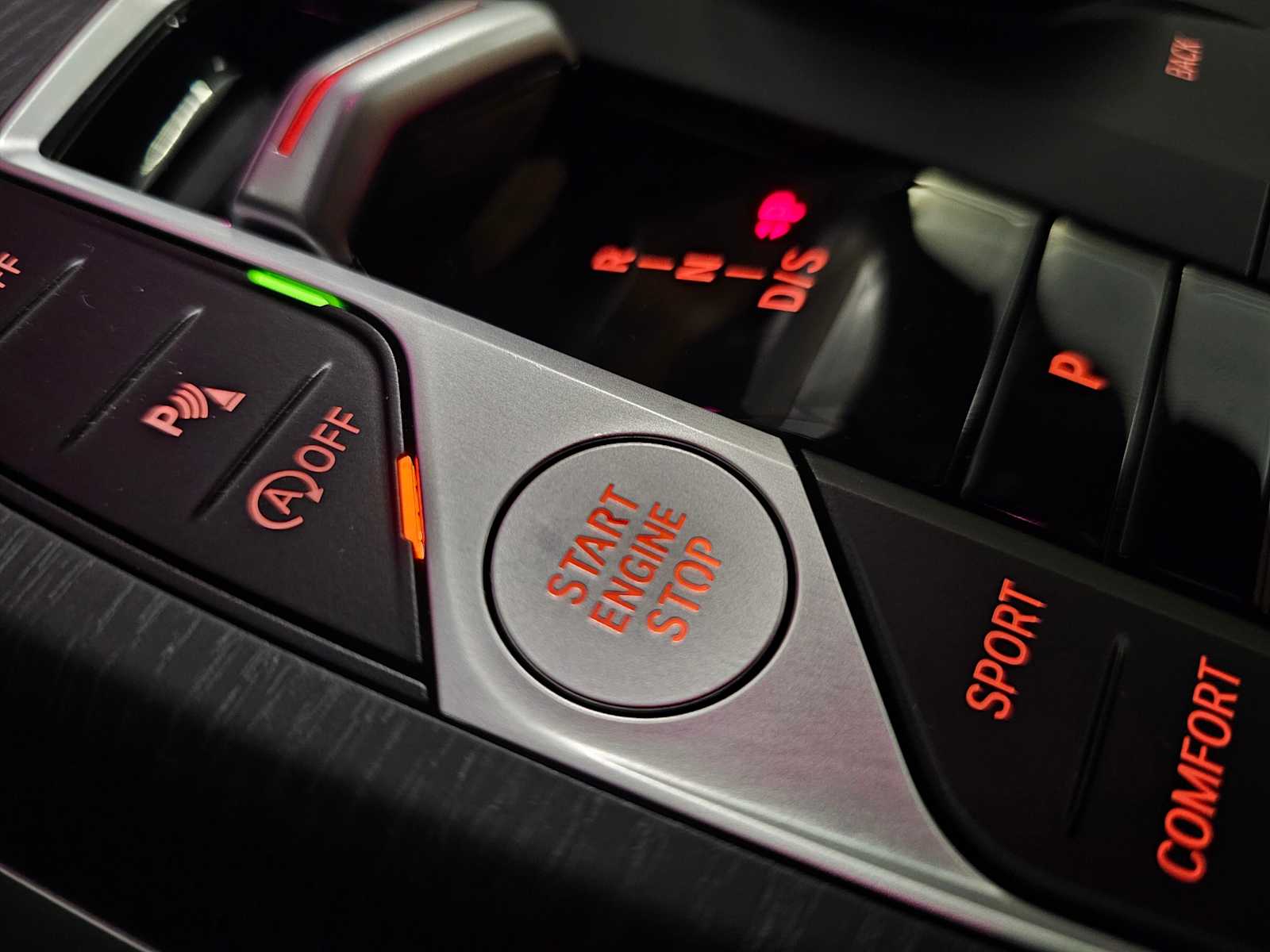 Thumbnail: 2025 BMW 3 Series - 26