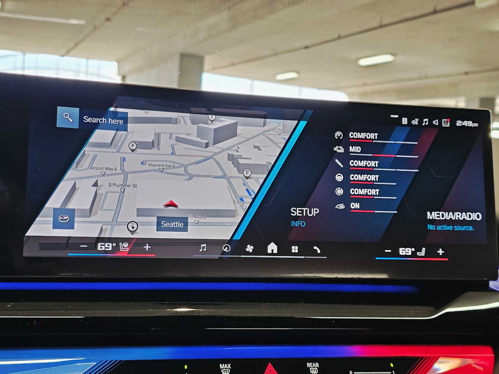 Thumbnail: 2026 BMW M5 - 14