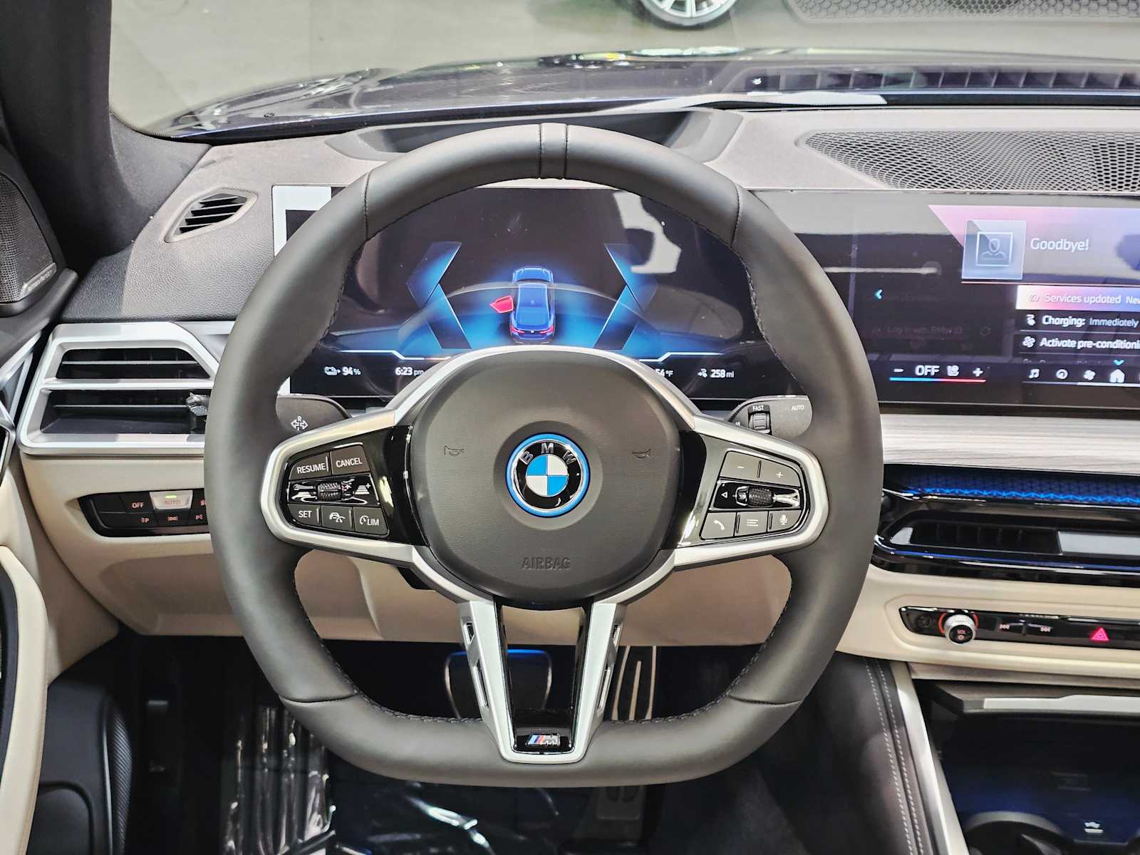 Thumbnail: 2025 BMW i4 - 11