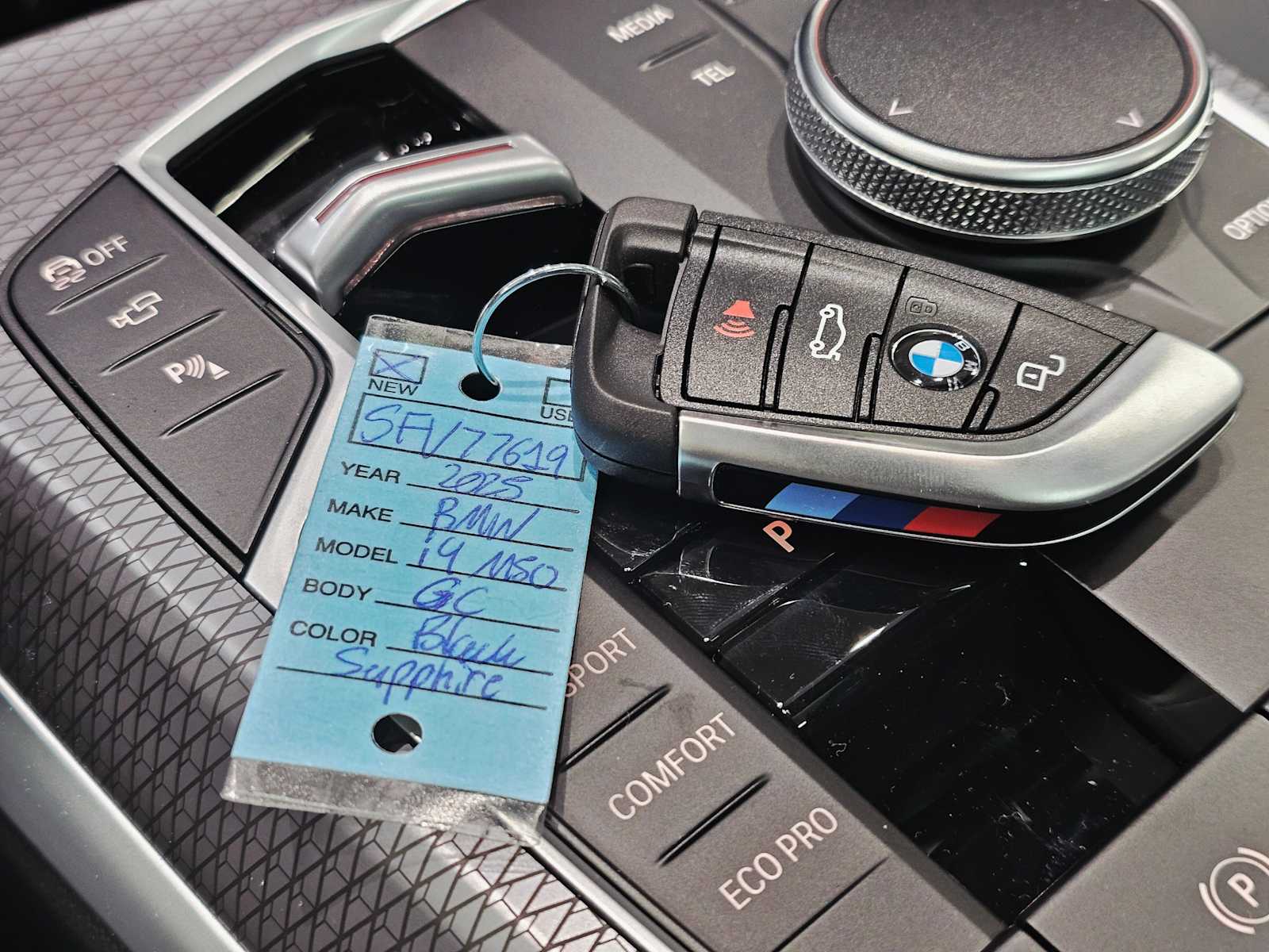 Thumbnail: 2025 BMW i4 - 30