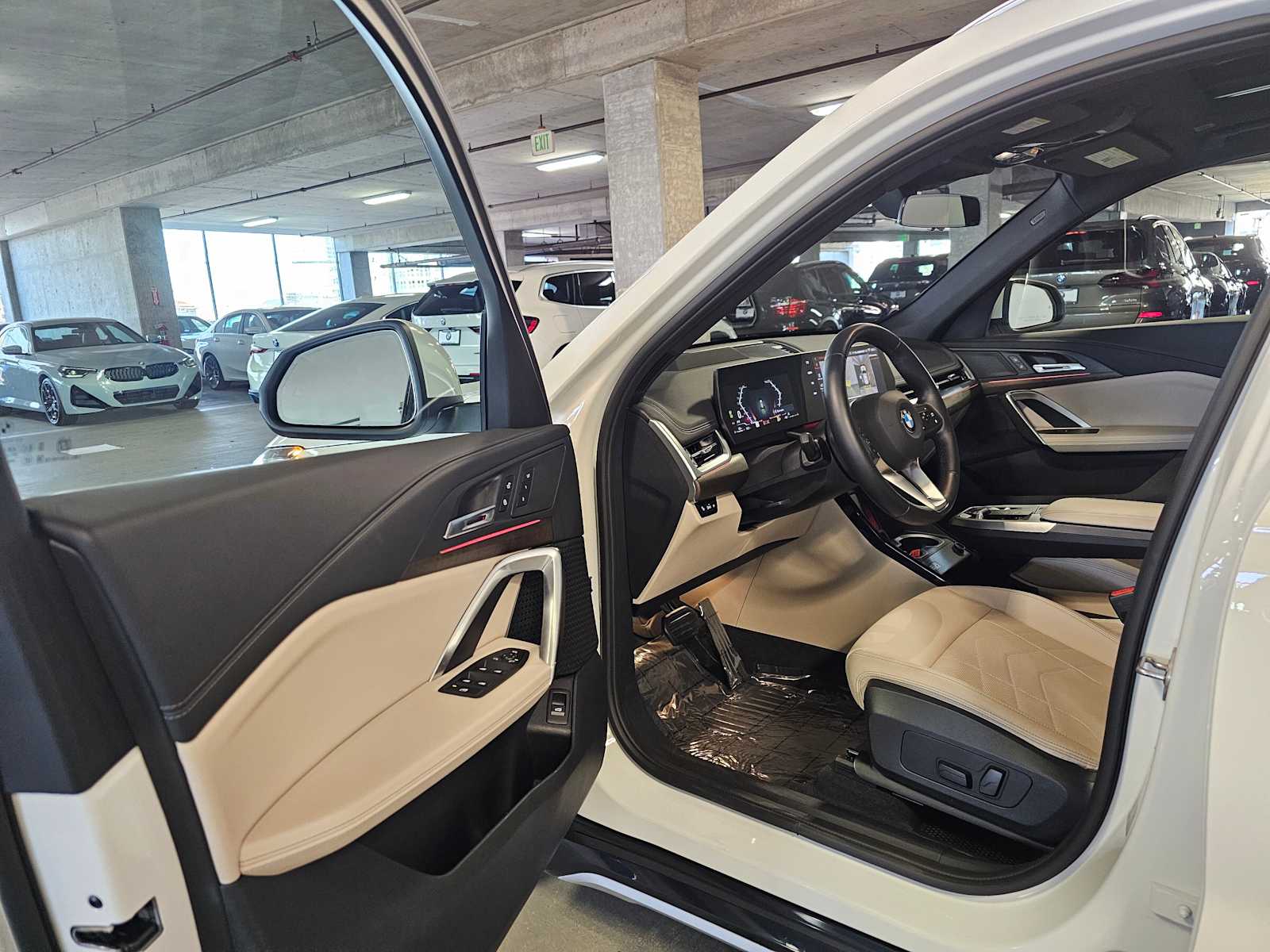 Thumbnail: 2025 BMW X1 - 29