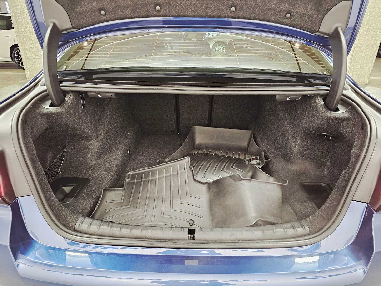 Thumbnail: 2023 BMW 5 Series - 28