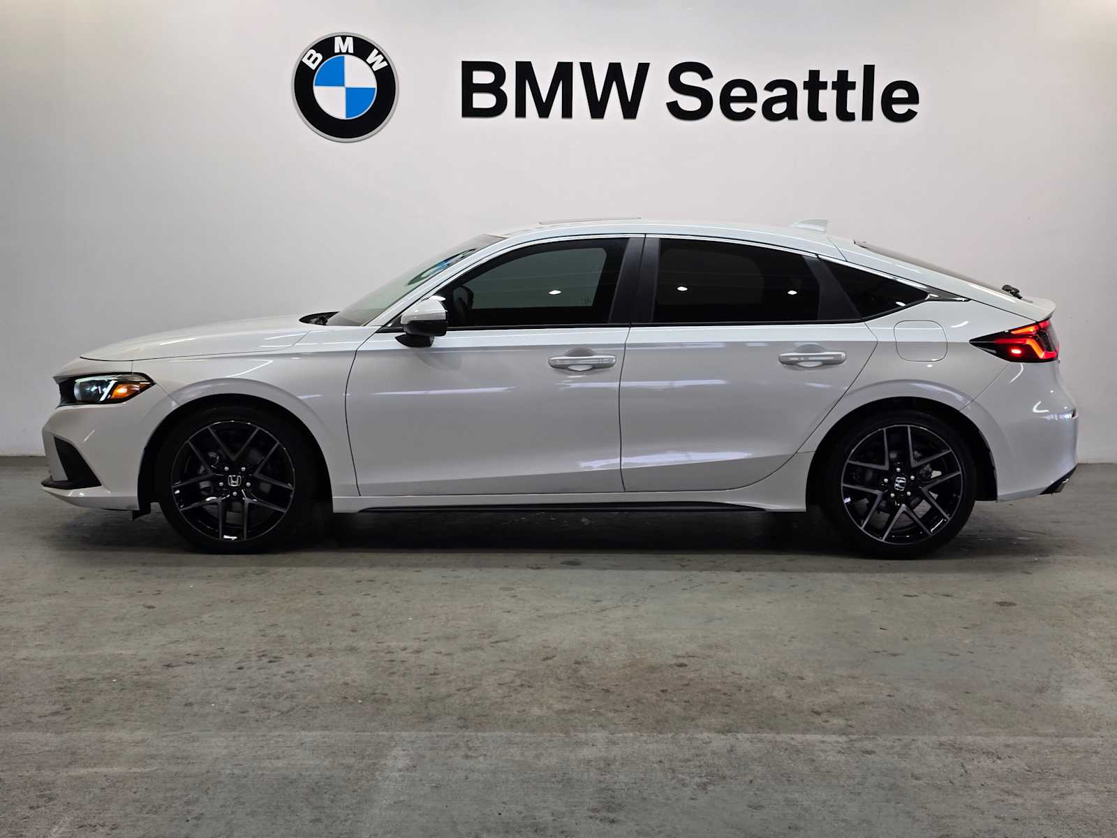 Thumbnail: 2024 Honda Civic - 3