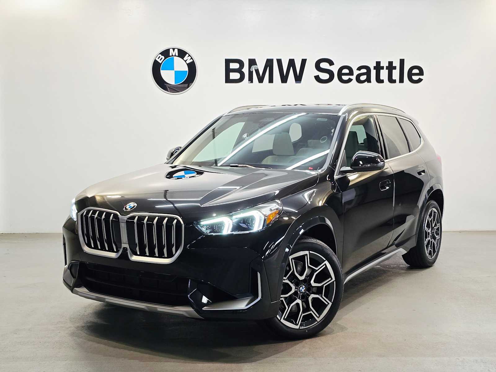 Thumbnail: 2026 BMW X1 - 1