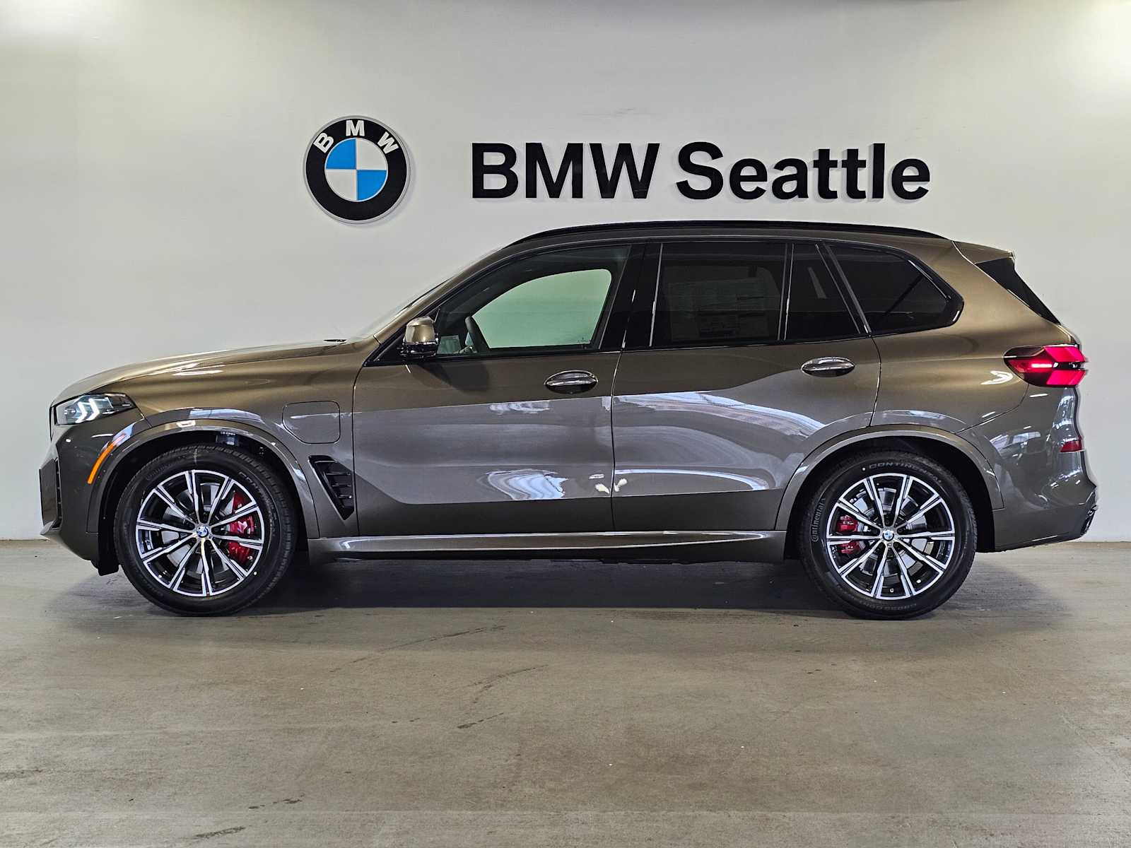 Thumbnail: 2026 BMW X5 - 3