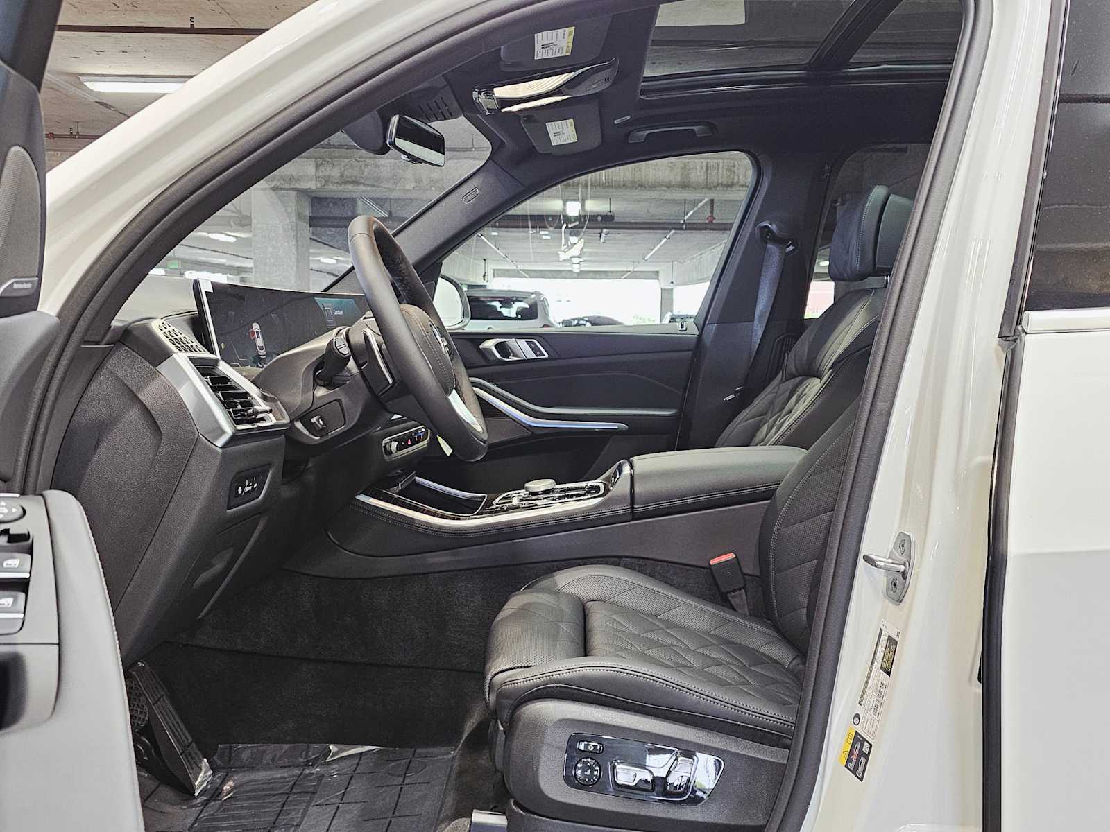 Thumbnail: 2026 BMW X5 - 23