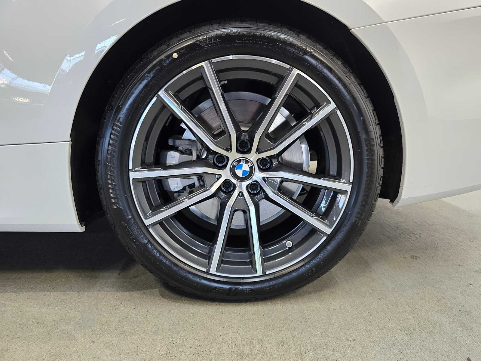 Thumbnail: 2026 BMW 4 Series - 8