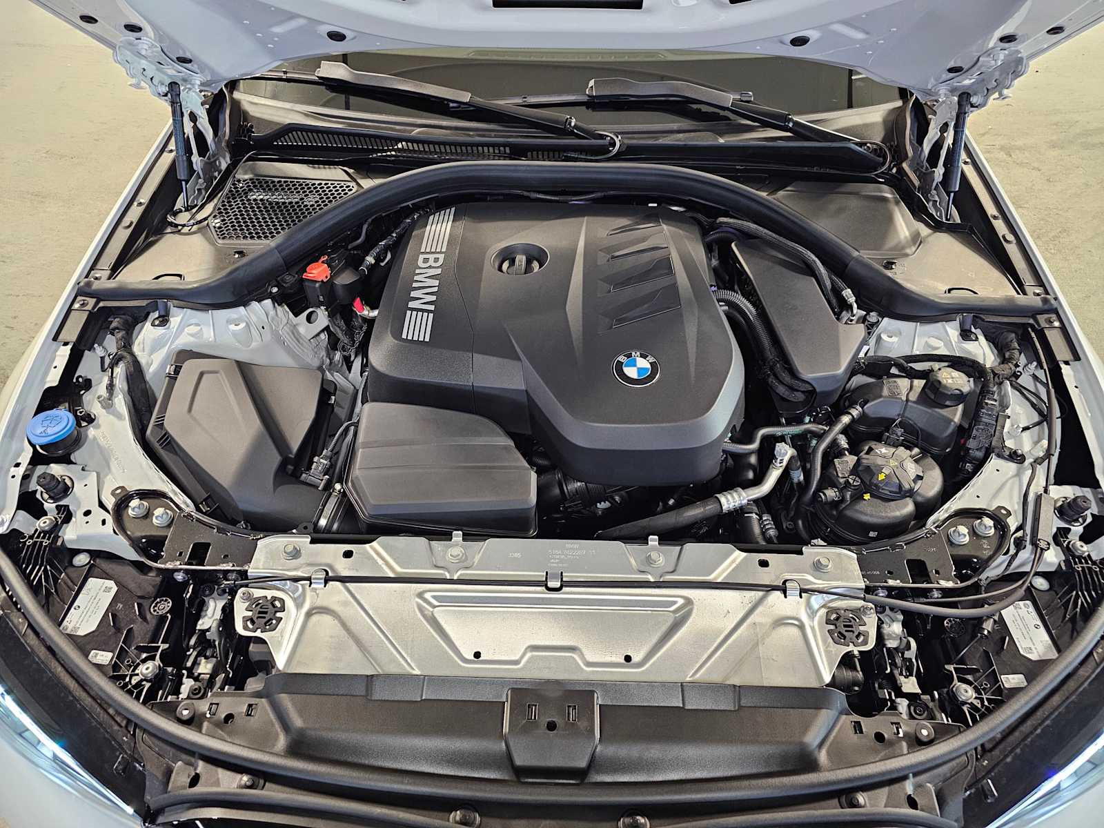 Thumbnail: 2026 BMW 3 Series - 9