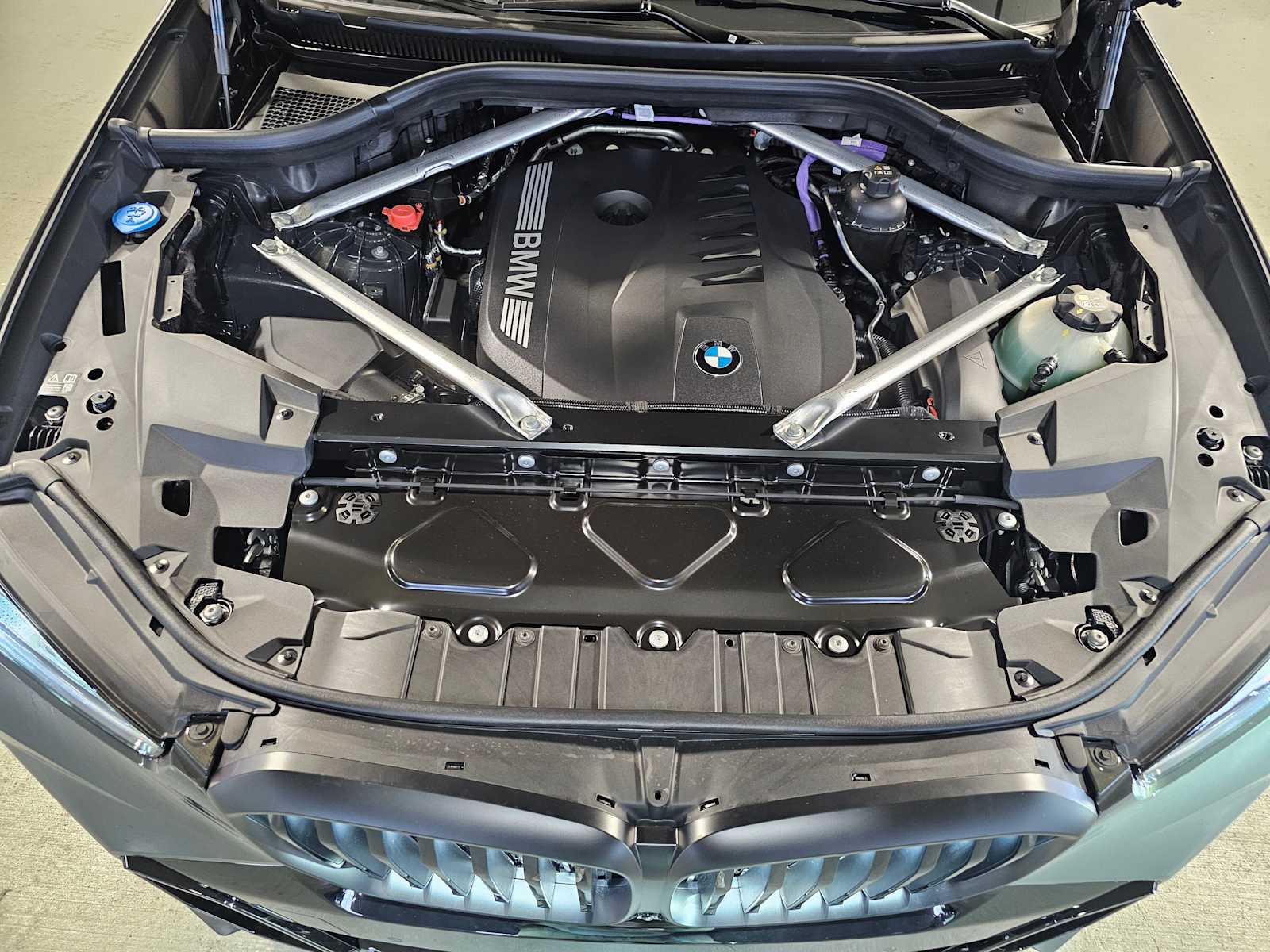 Thumbnail: 2026 BMW X5 - 9