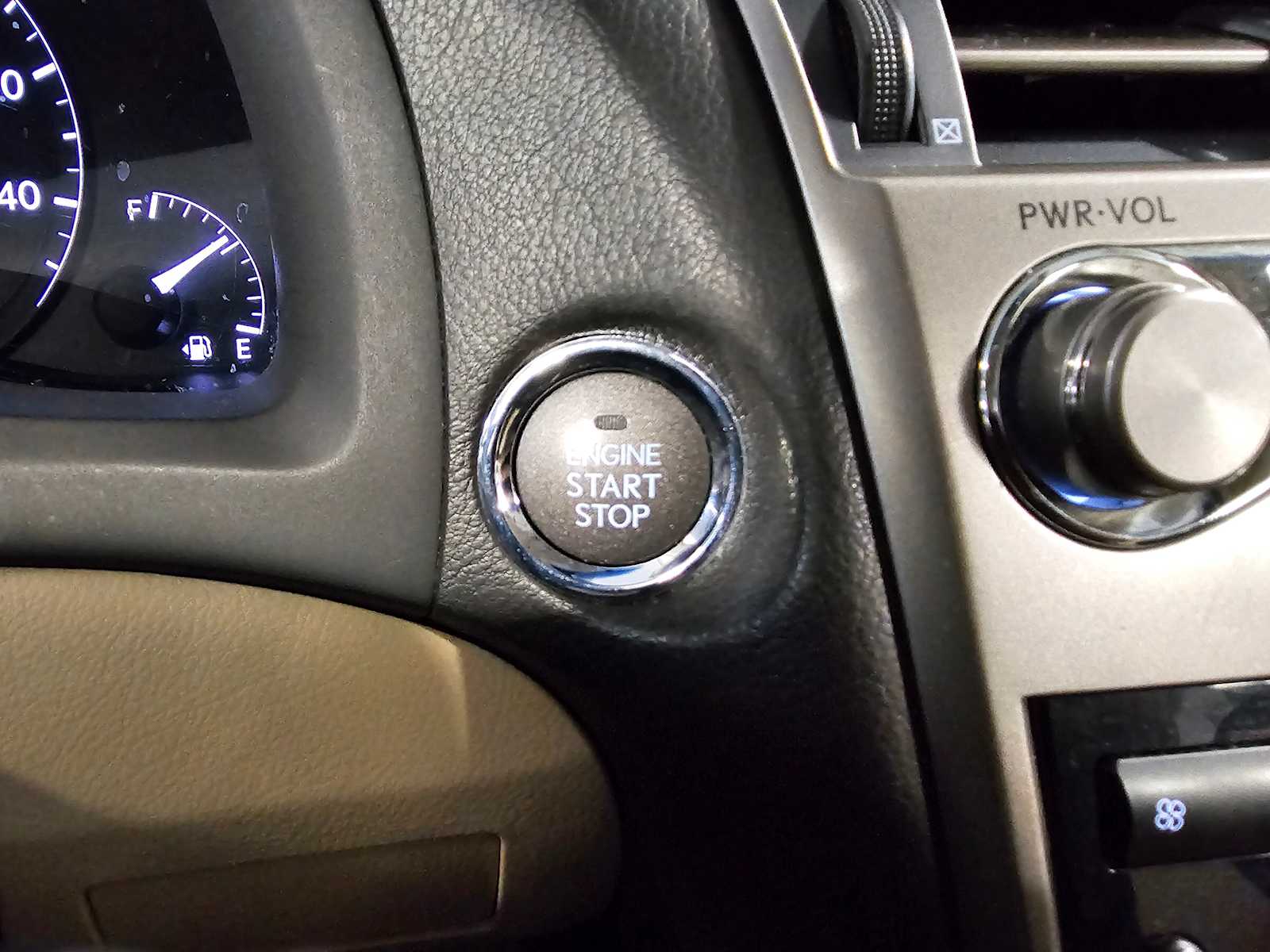 Thumbnail: 2015 Lexus RX - 17