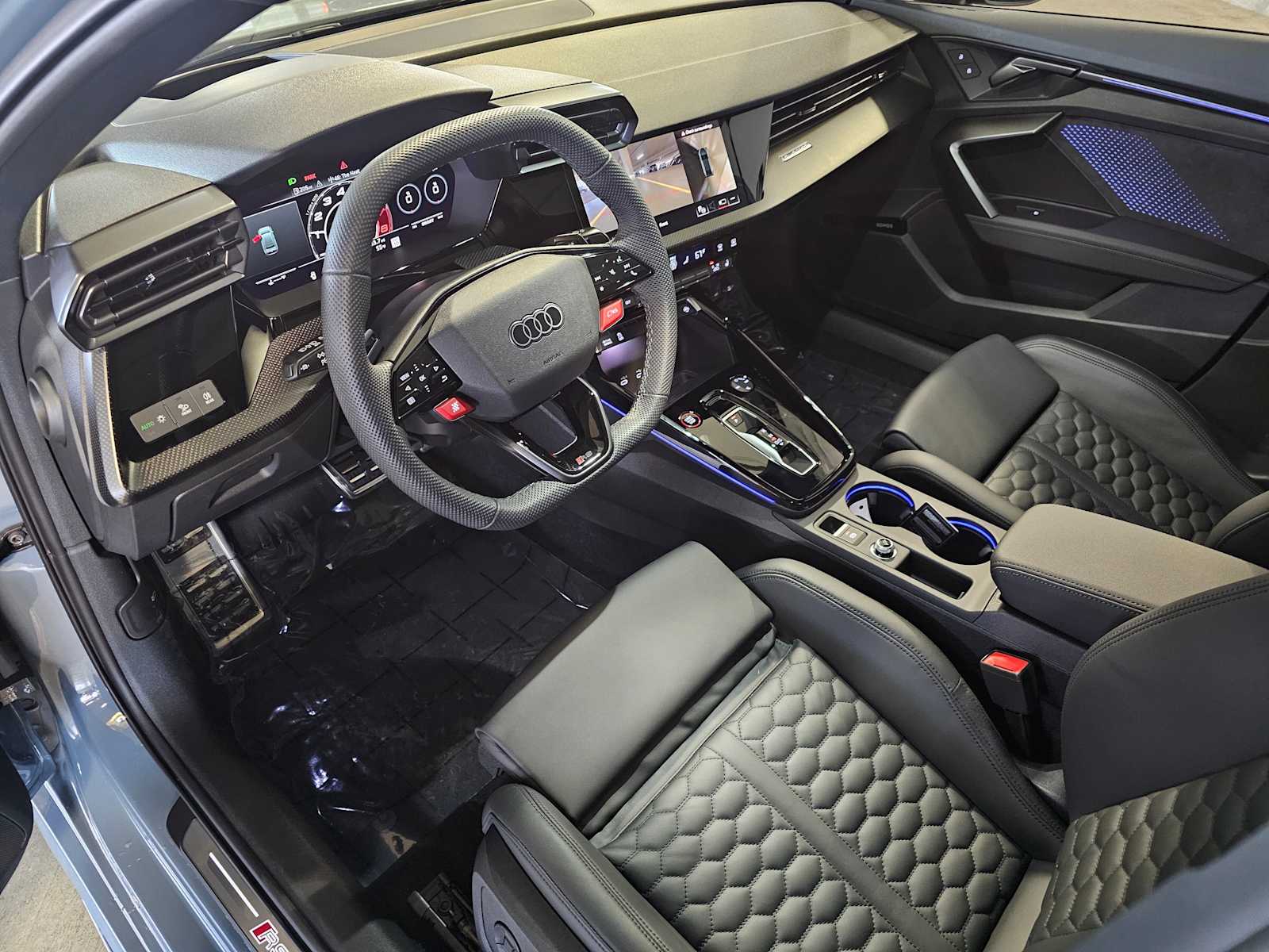 Thumbnail: 2025 Audi RS 3 - 2