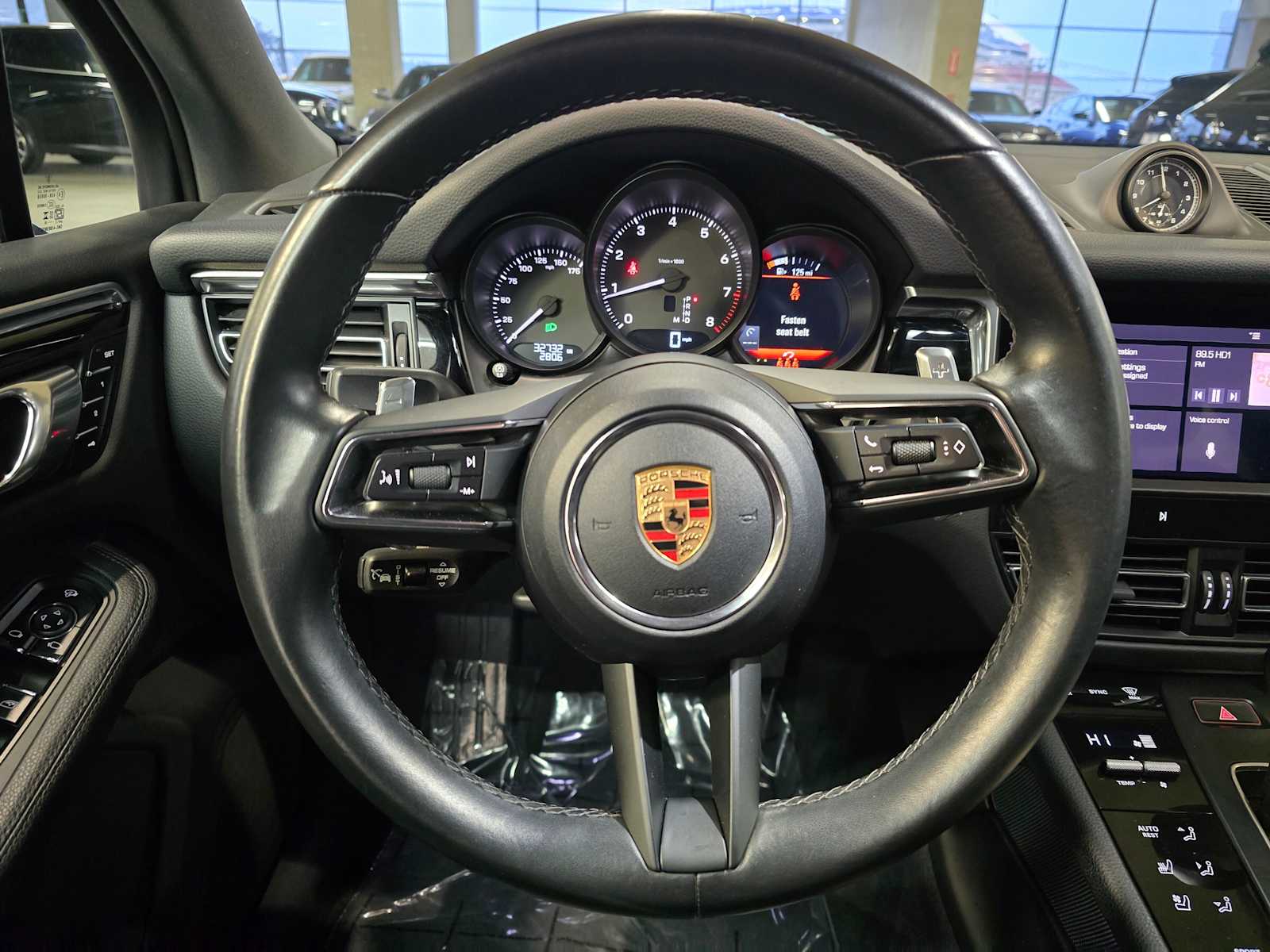 Thumbnail: 2024 Porsche Macan - 10