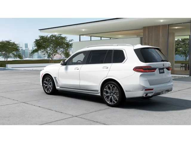 Thumbnail: 2027 BMW X7 - 2